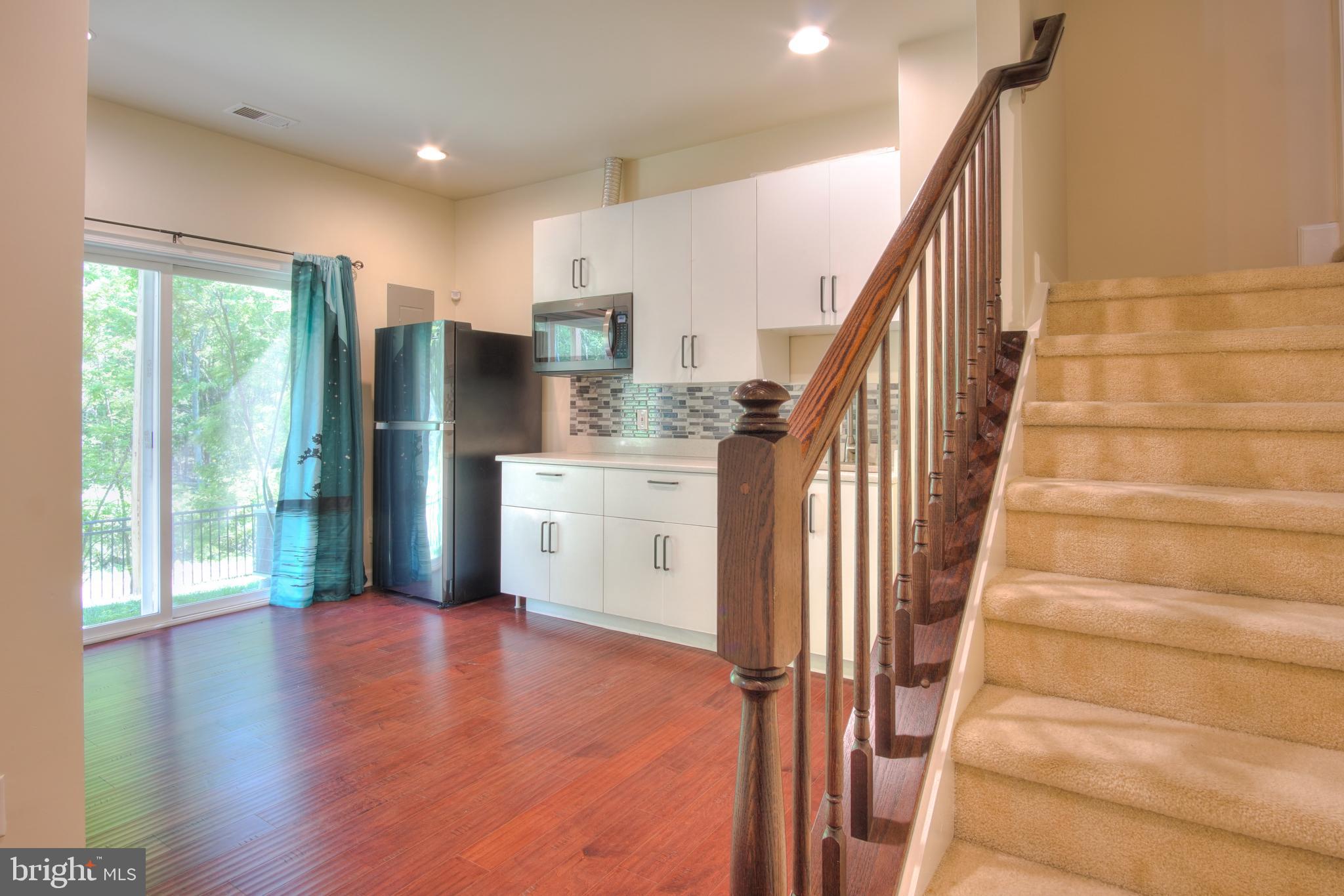 BELMONT RUN - Residential Lease