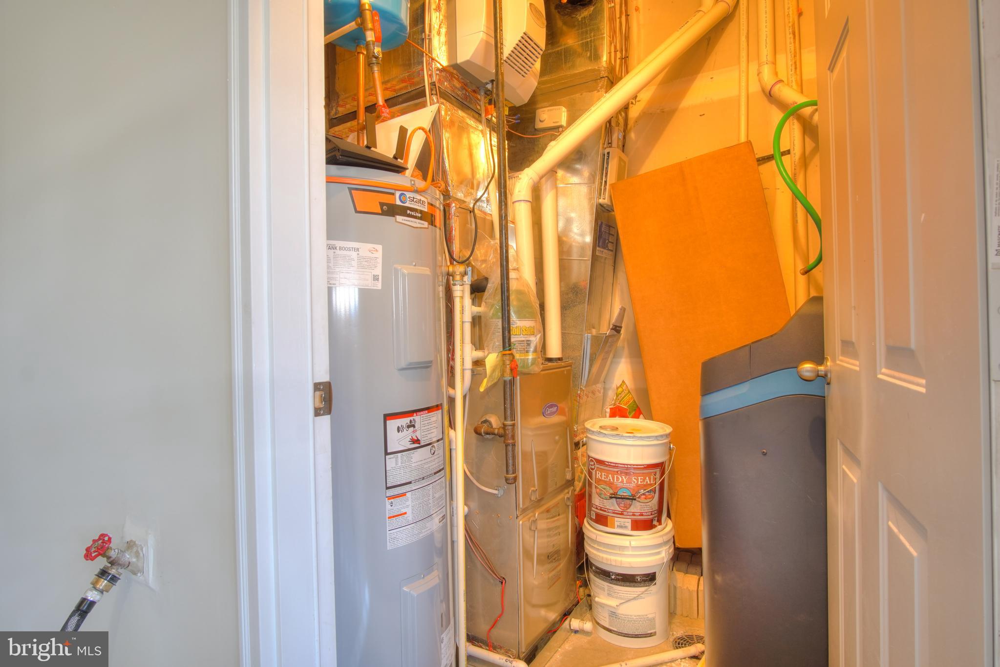 BELMONT RUN - Residential Lease