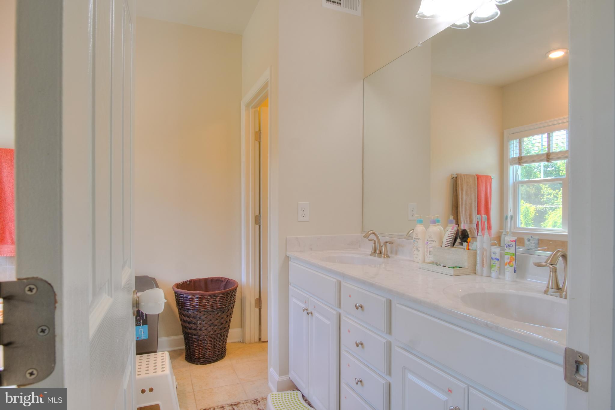 BELMONT RUN - Residential Lease