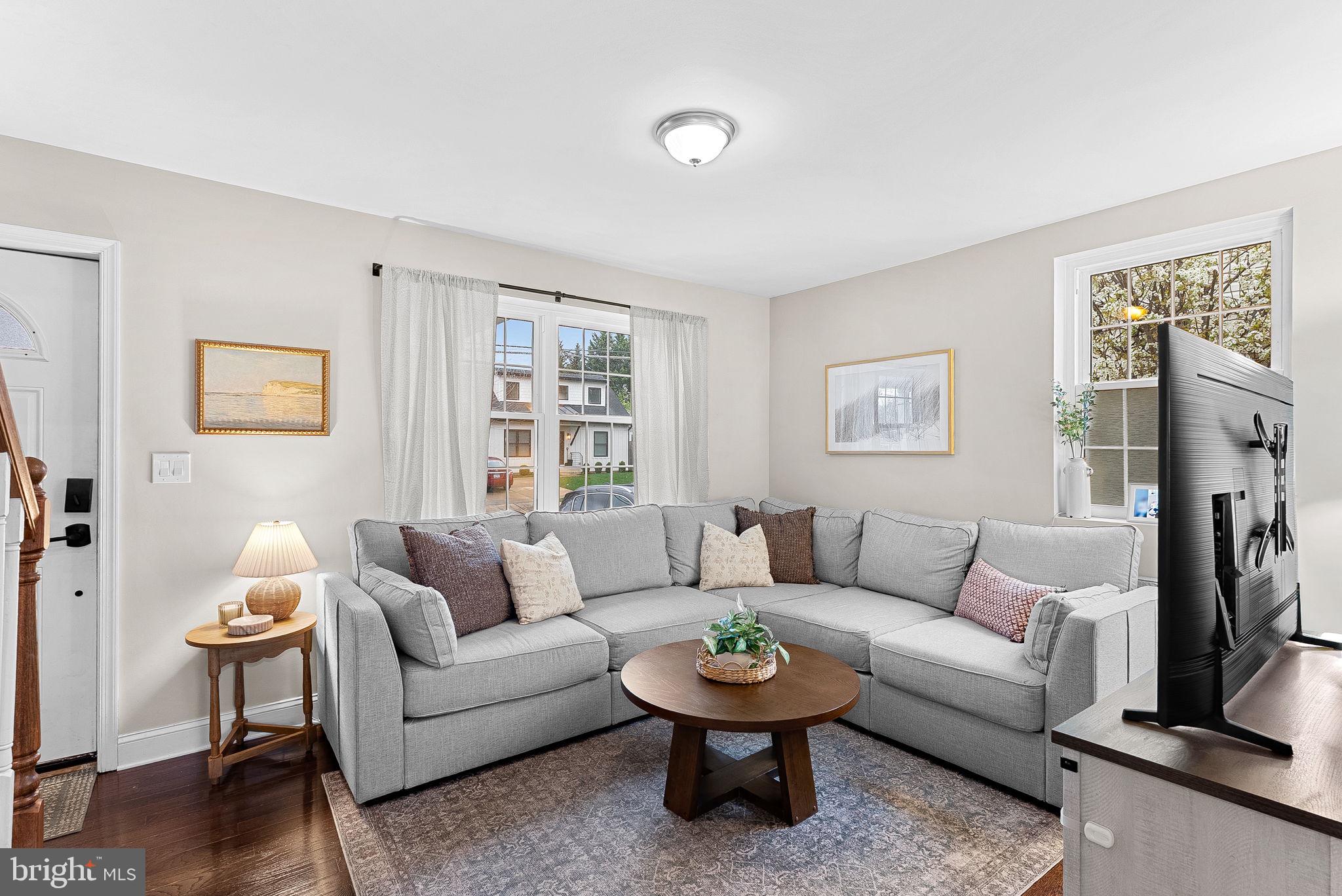 6910 FARRAGUT AVENUE