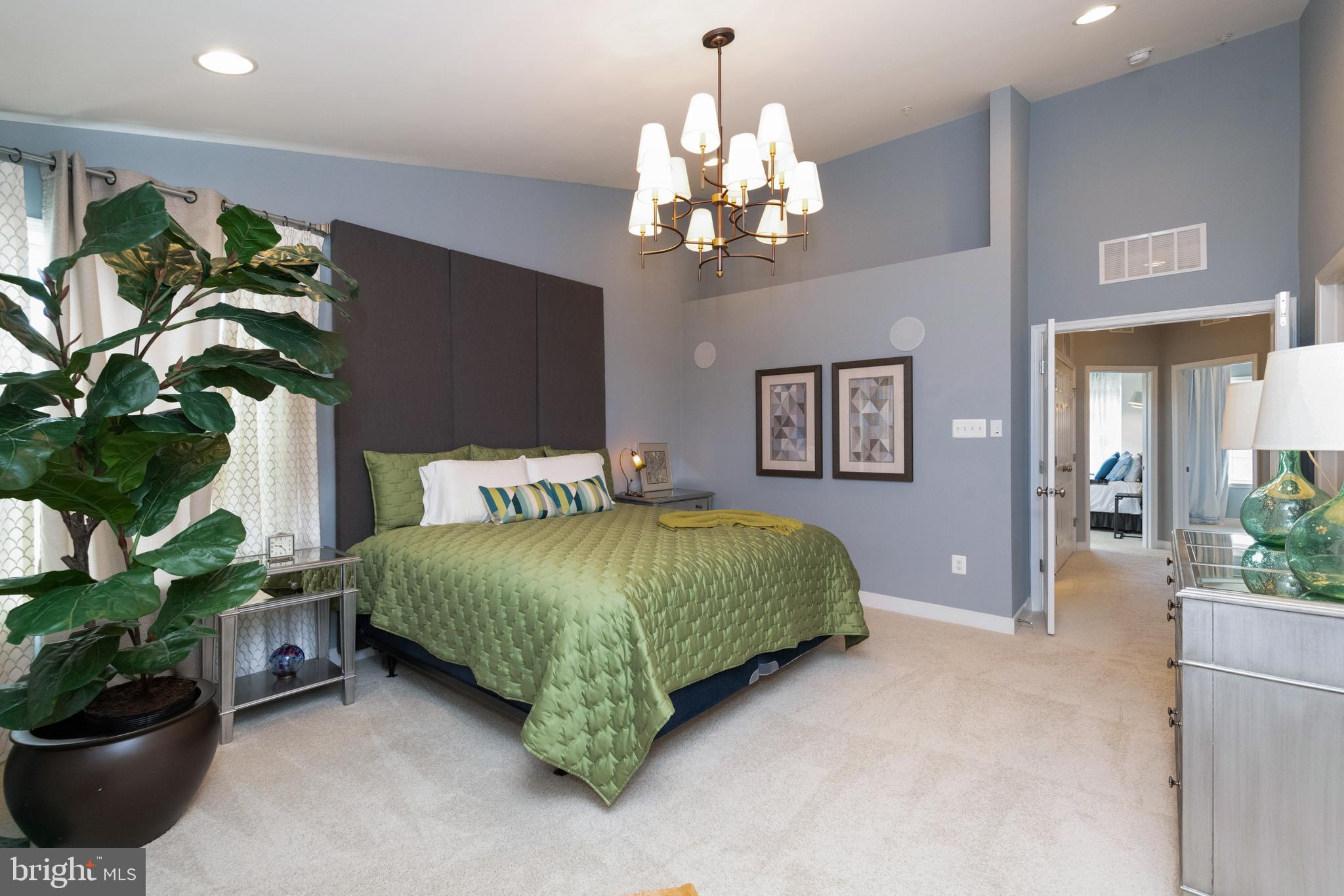 HUNT VALLEY OVERLOOK - Residential