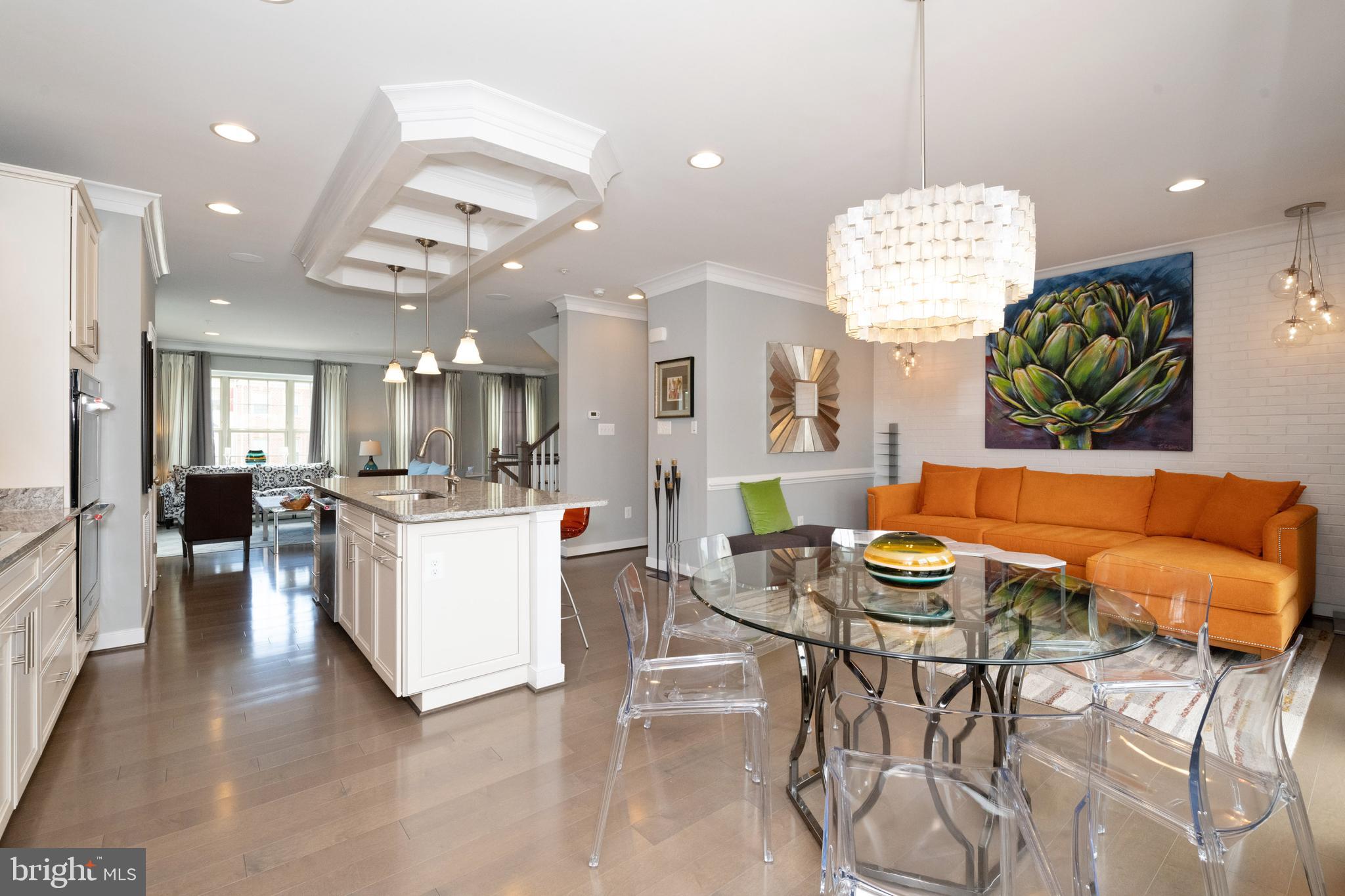 HUNT VALLEY OVERLOOK - Residential