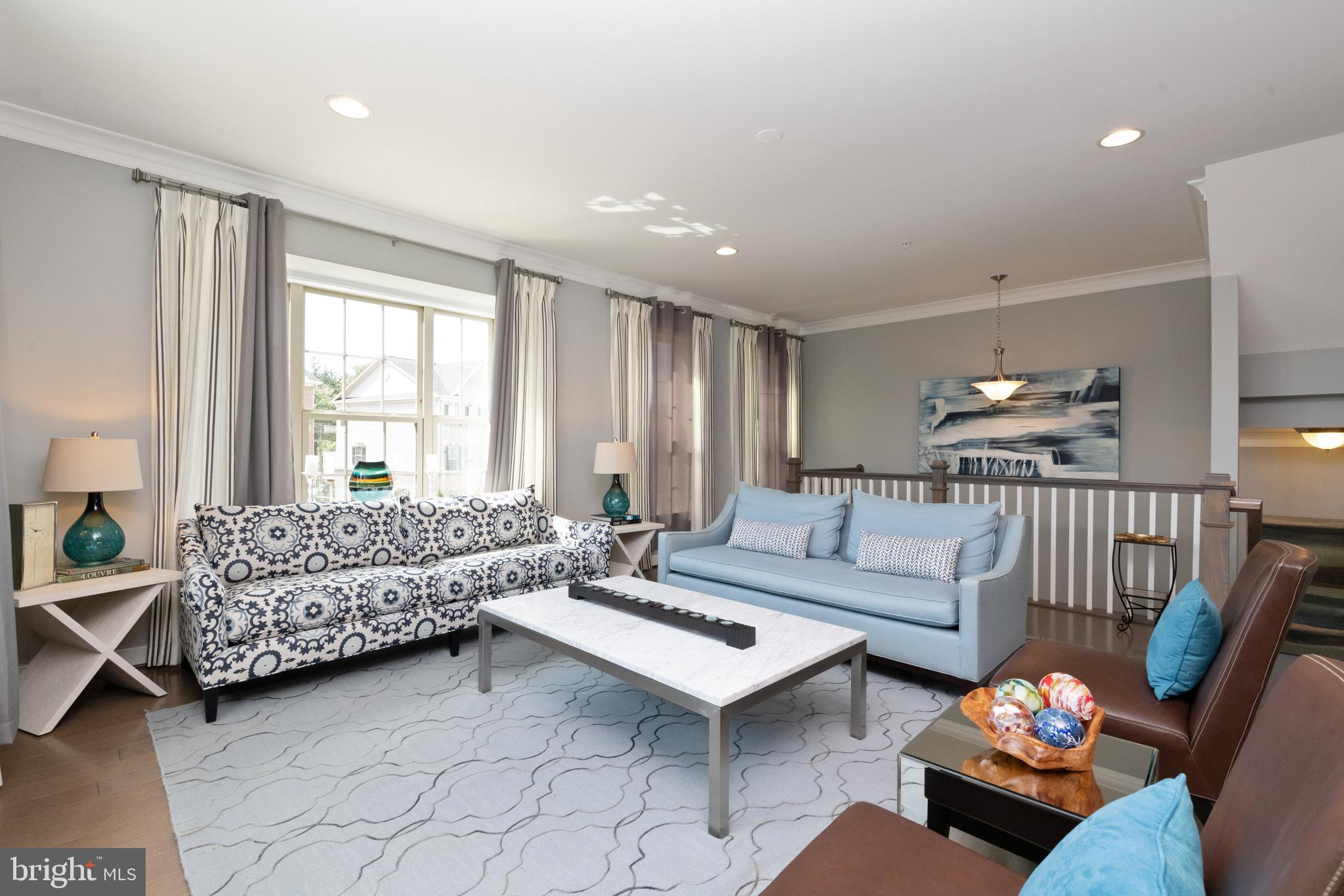 HUNT VALLEY OVERLOOK - Residential