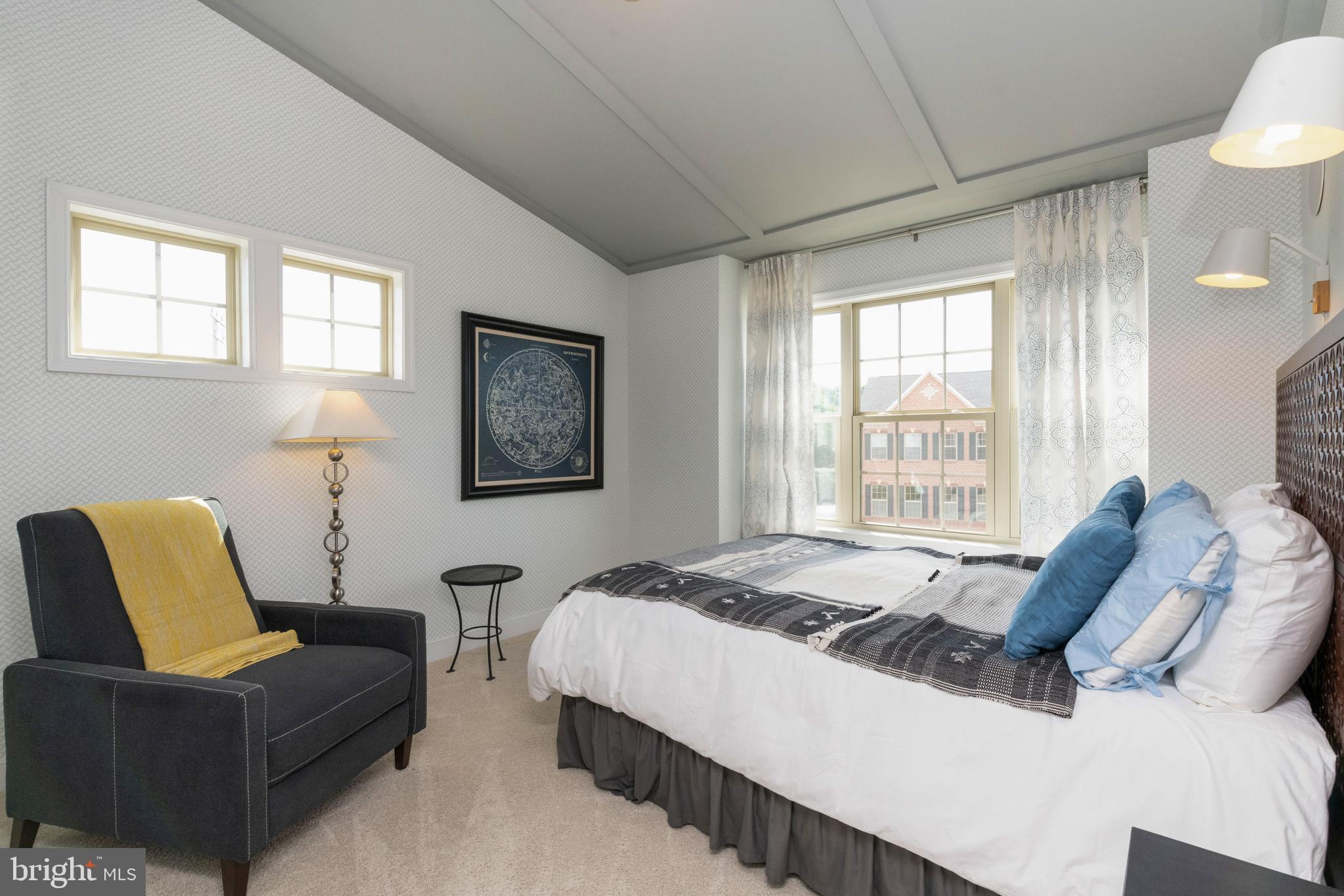 HUNT VALLEY OVERLOOK - Residential