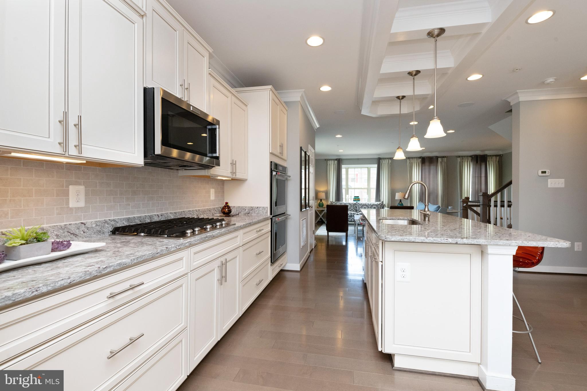 HUNT VALLEY OVERLOOK - Residential