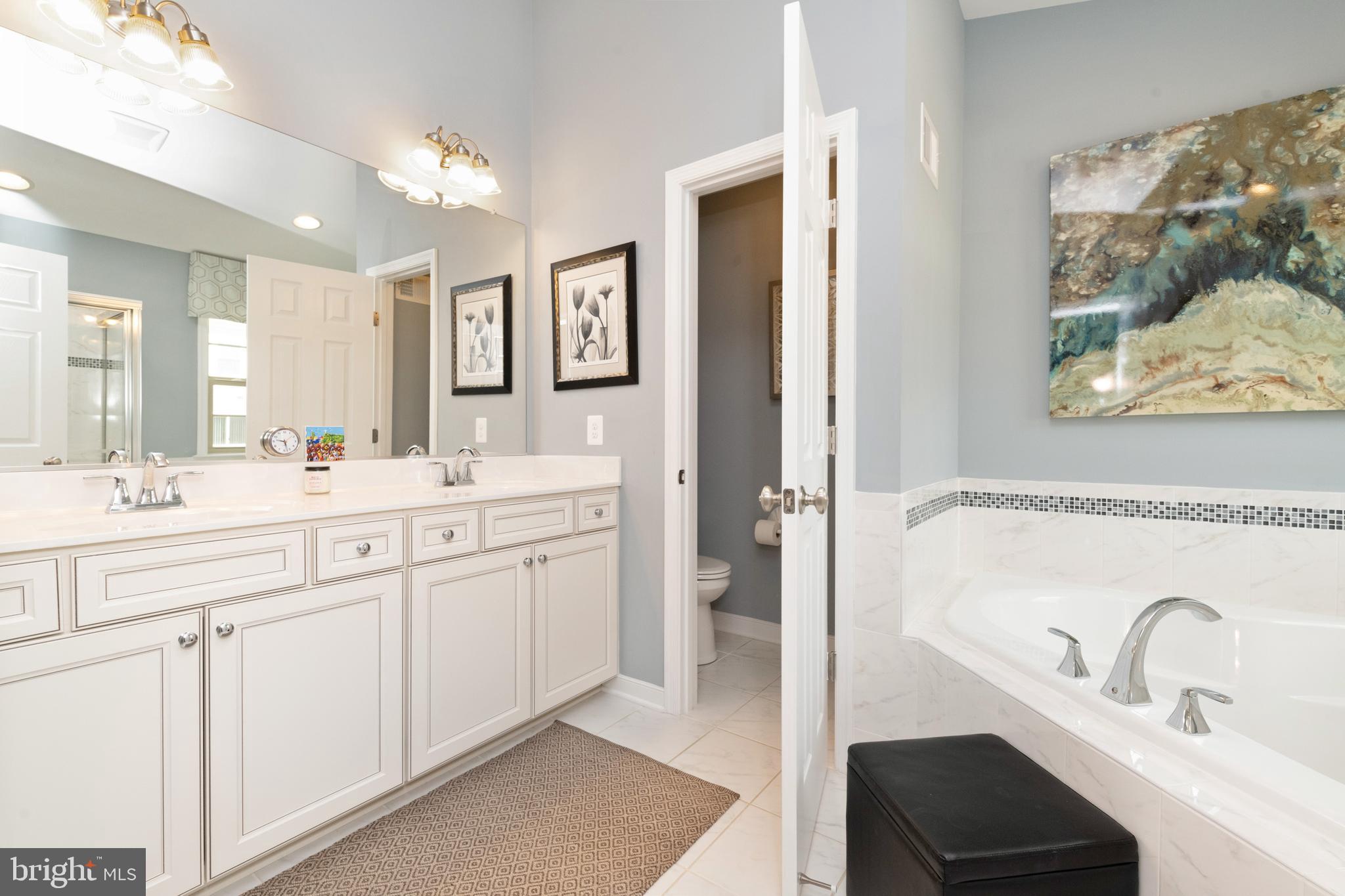 HUNT VALLEY OVERLOOK - Residential