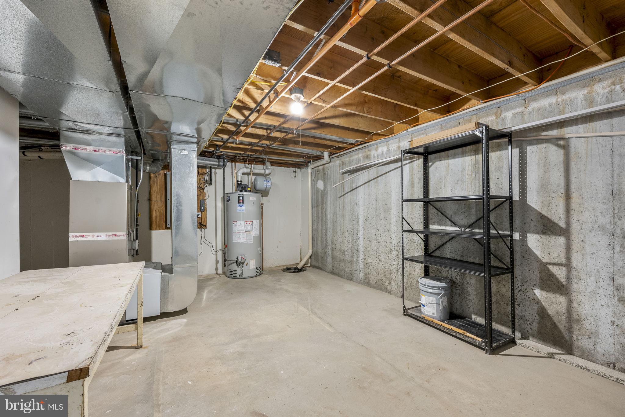 CAMBRIDGE CHASE - Residential