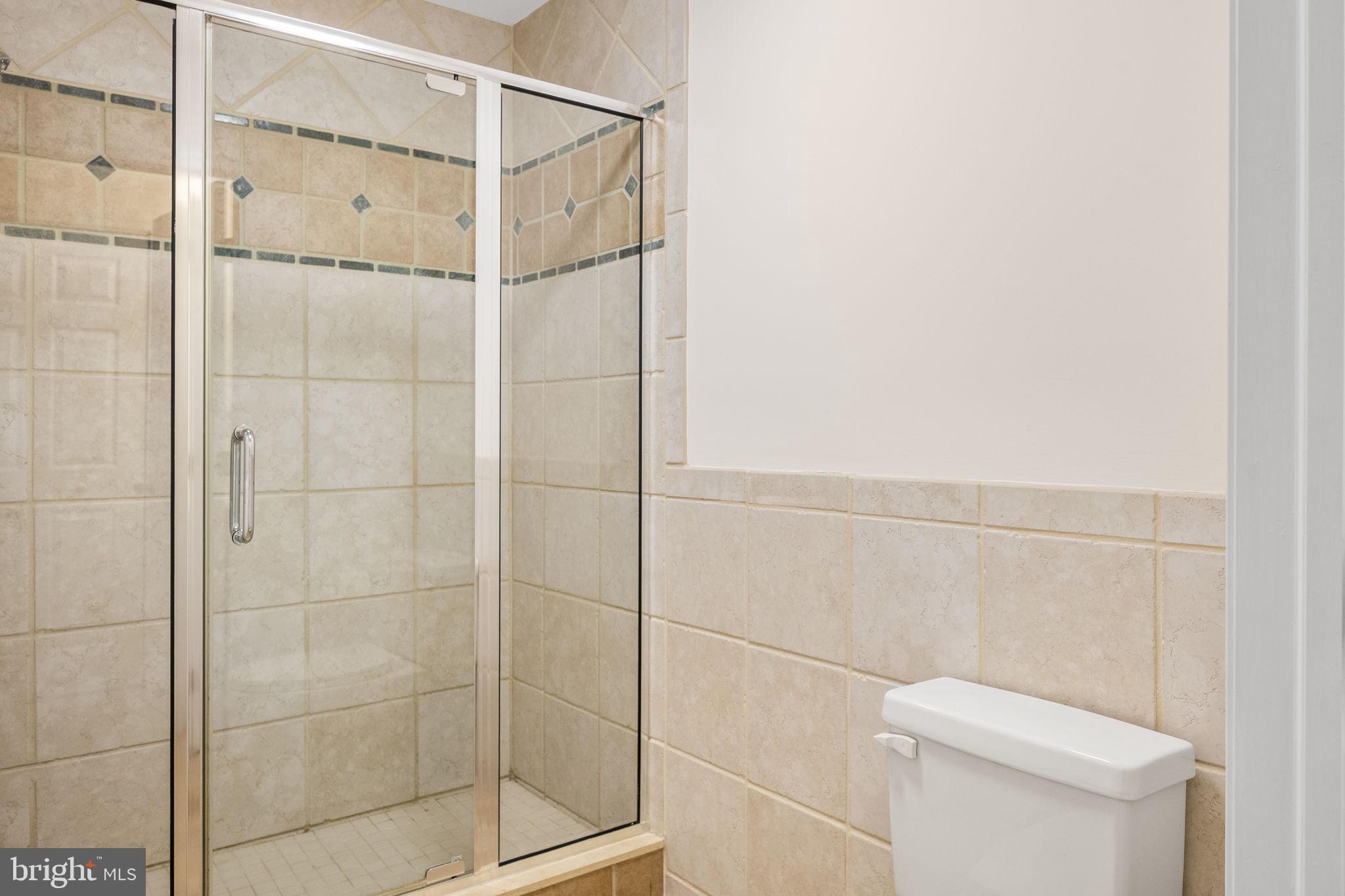 CAMBRIDGE CHASE - Residential