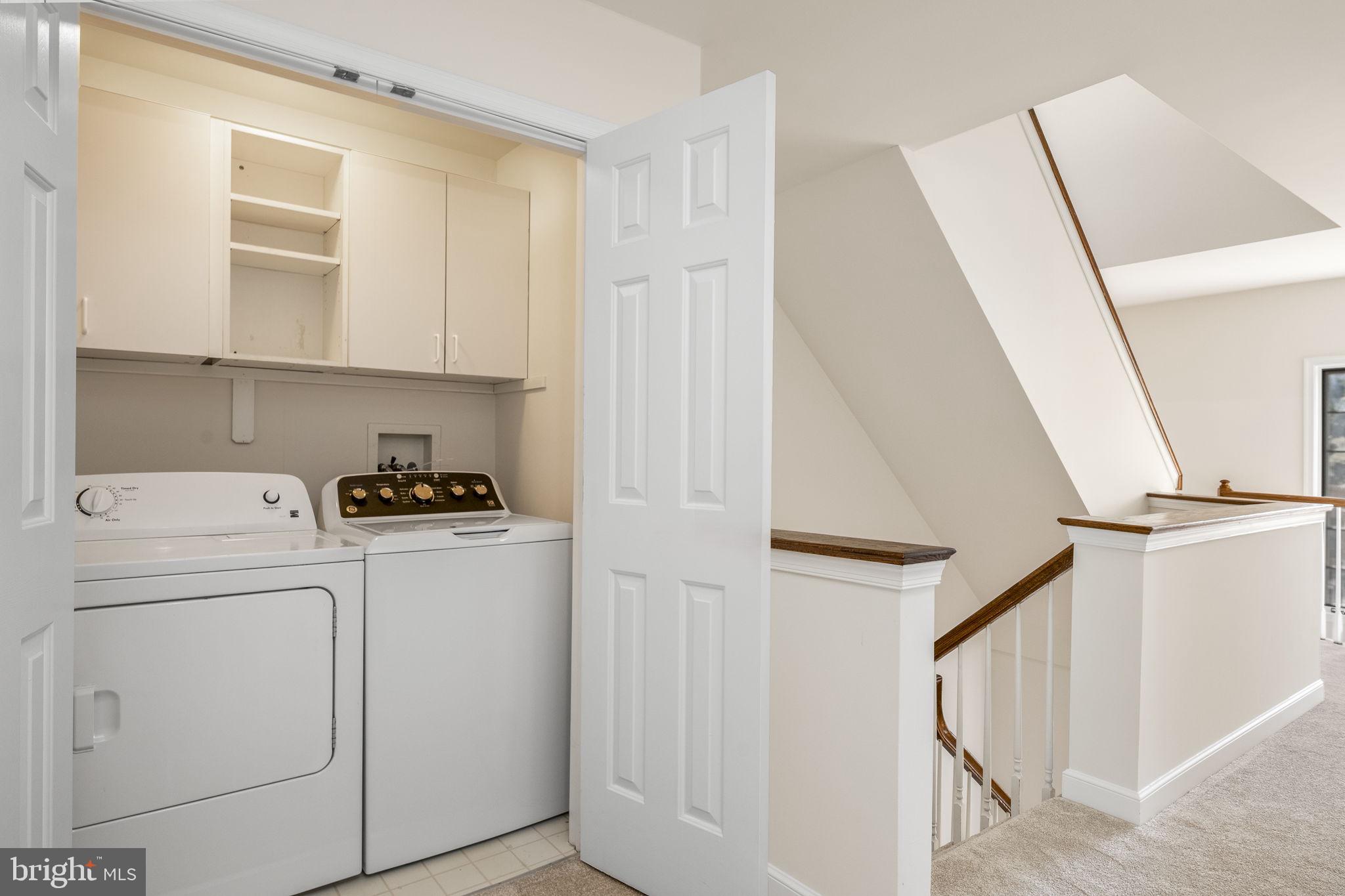 CAMBRIDGE CHASE - Residential