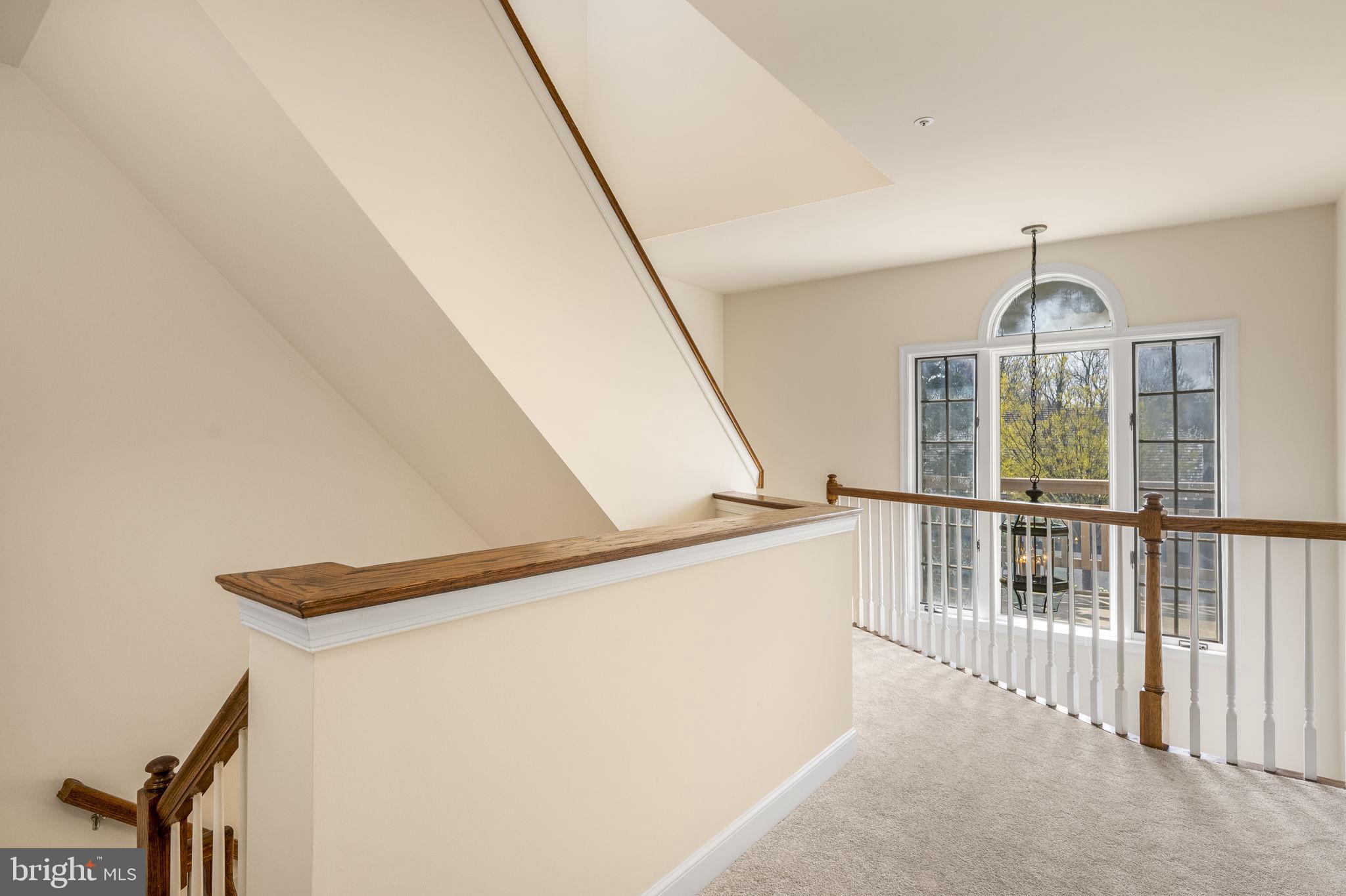 CAMBRIDGE CHASE - Residential