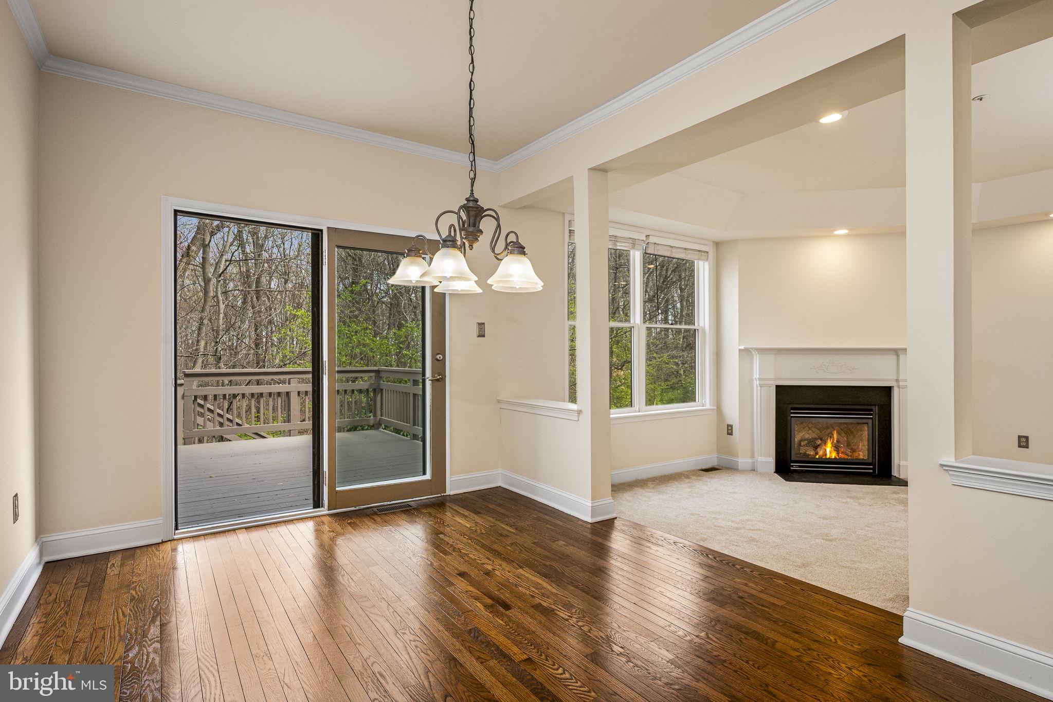 CAMBRIDGE CHASE - Residential