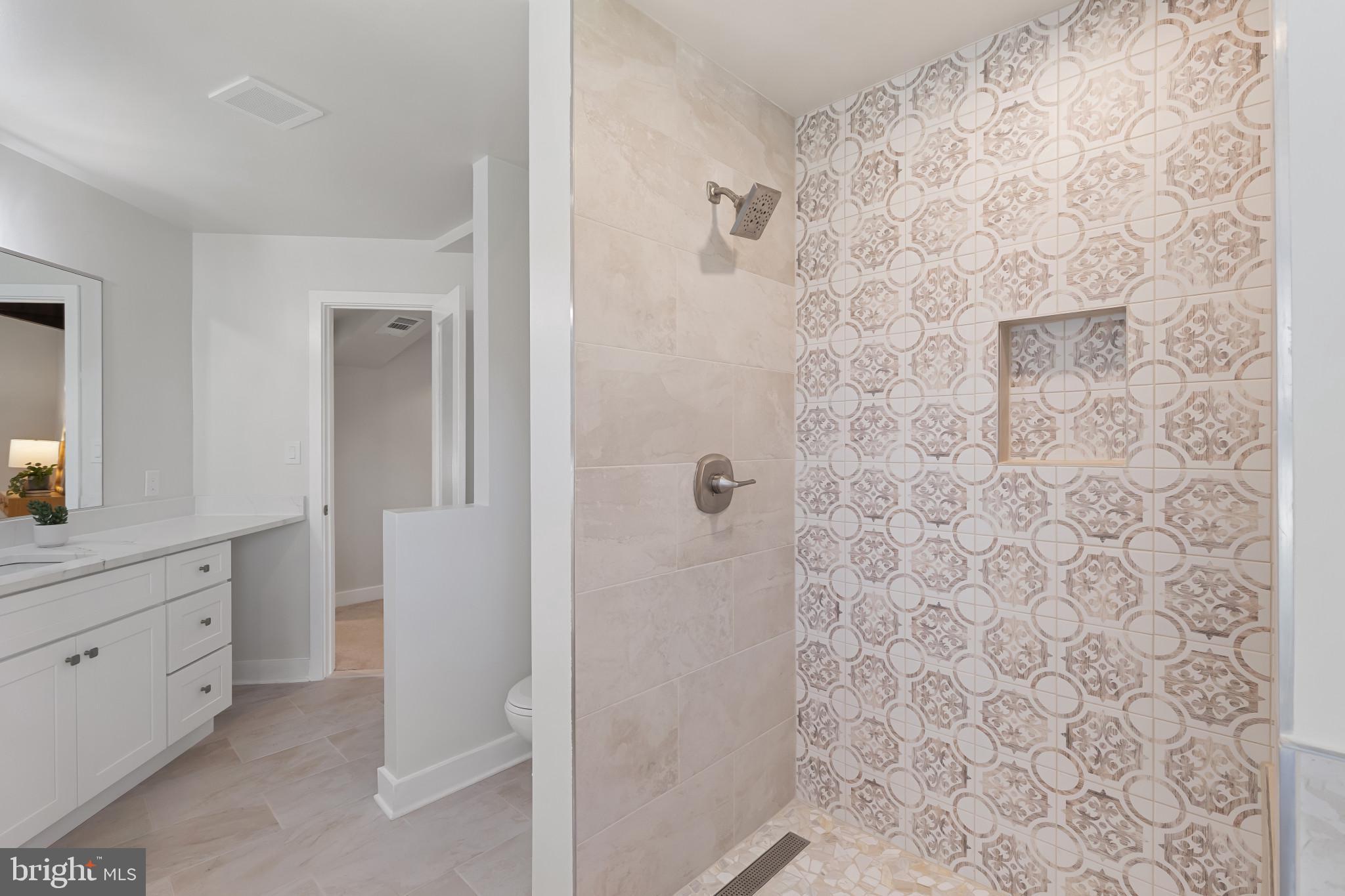 LONGMEADOW AT GARRISON - Residential