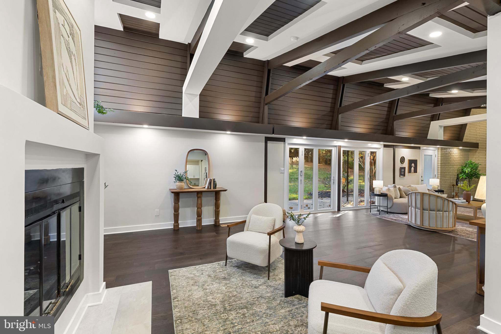 LONGMEADOW AT GARRISON - Residential