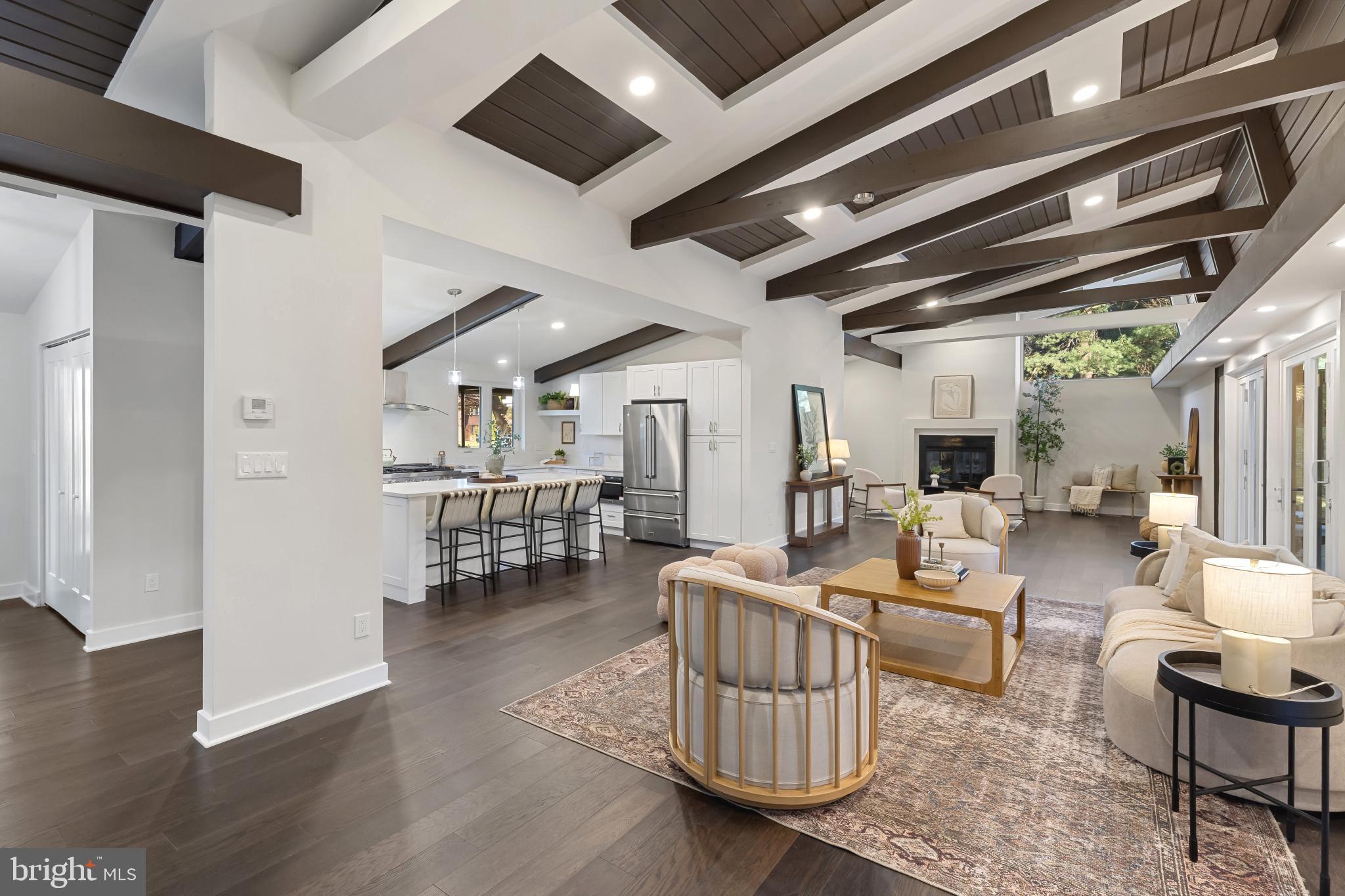 LONGMEADOW AT GARRISON - Residential