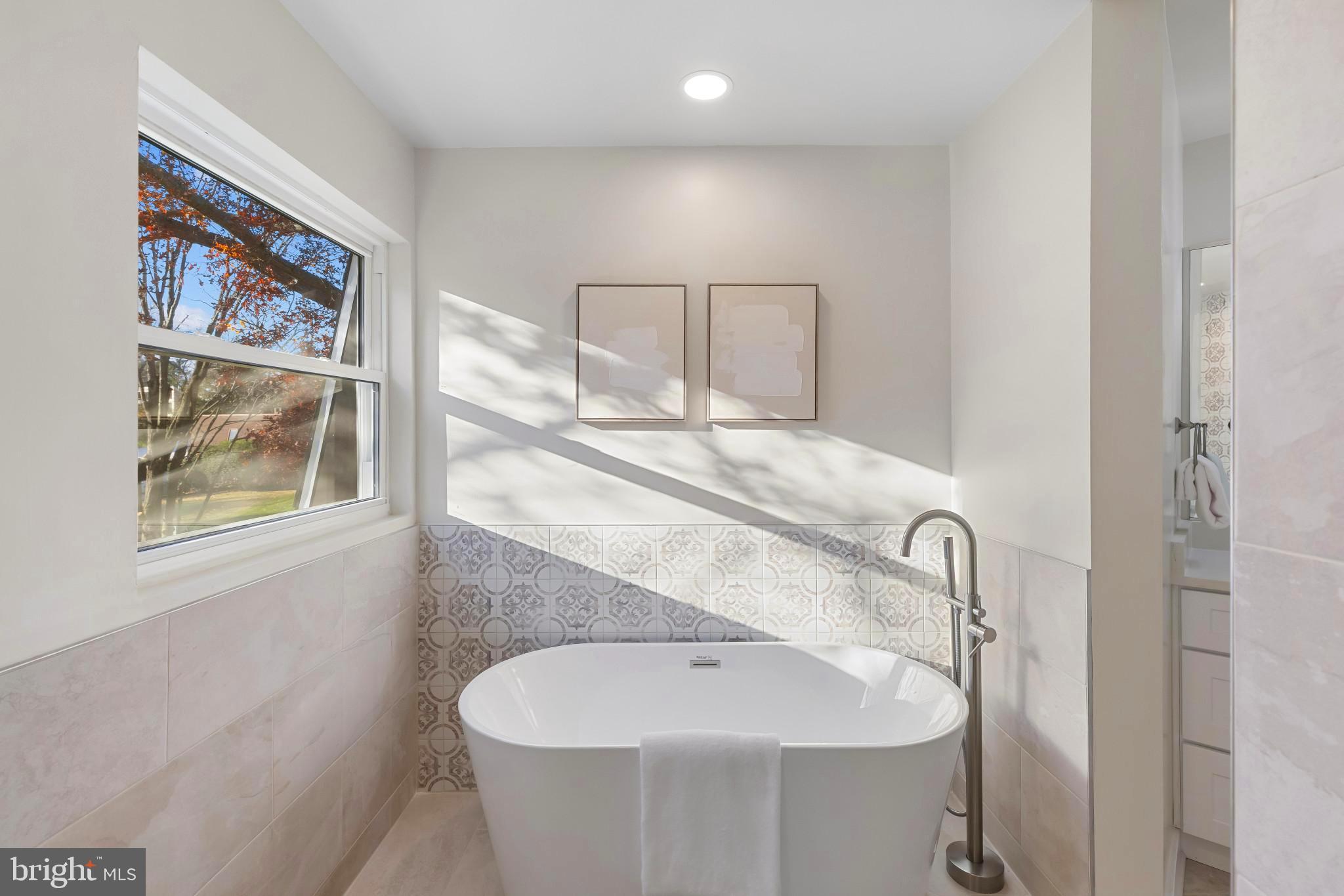 LONGMEADOW AT GARRISON - Residential