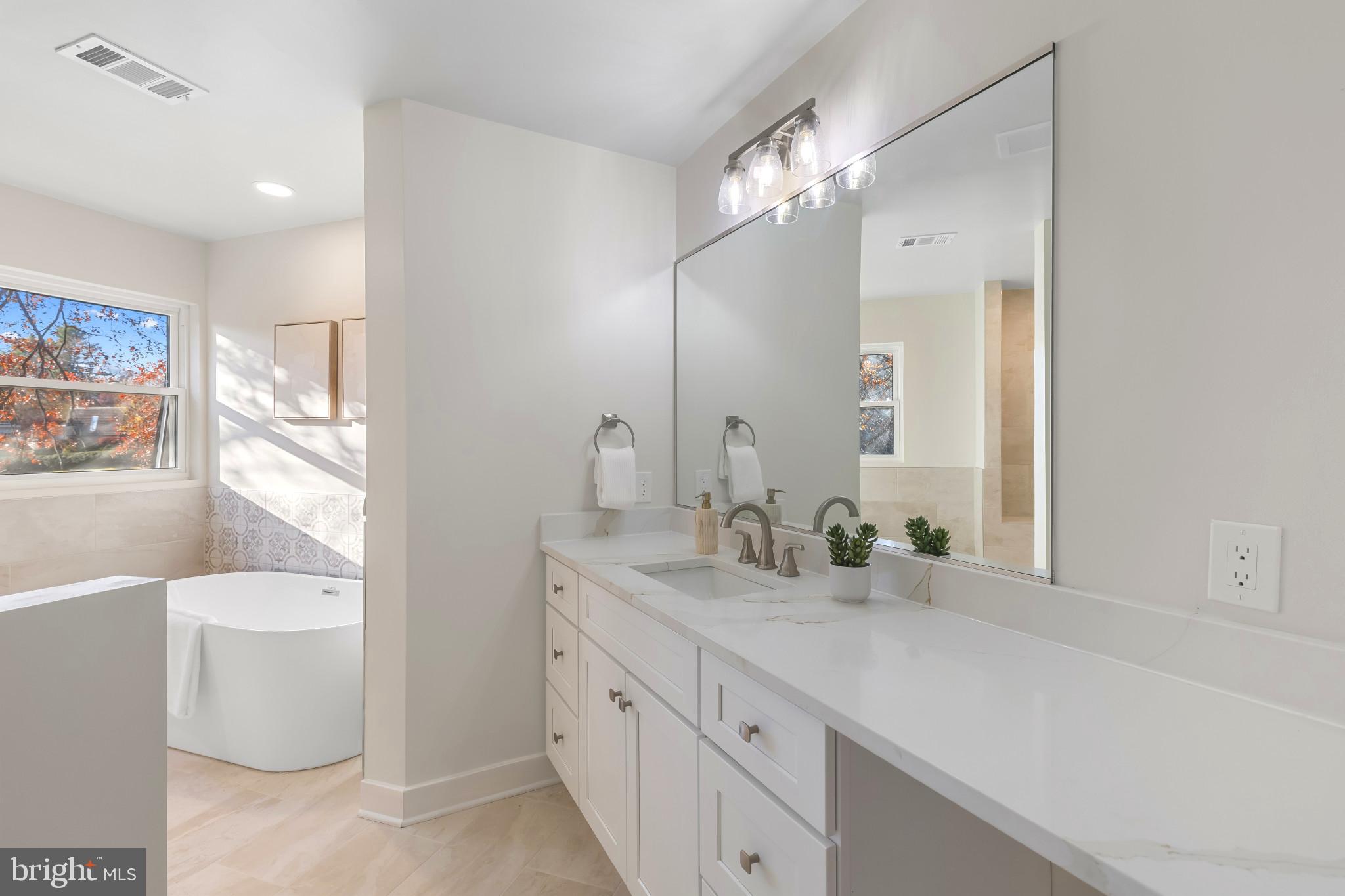 LONGMEADOW AT GARRISON - Residential