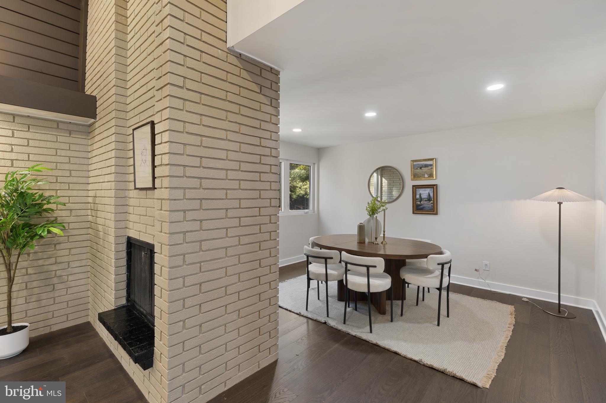 LONGMEADOW AT GARRISON - Residential