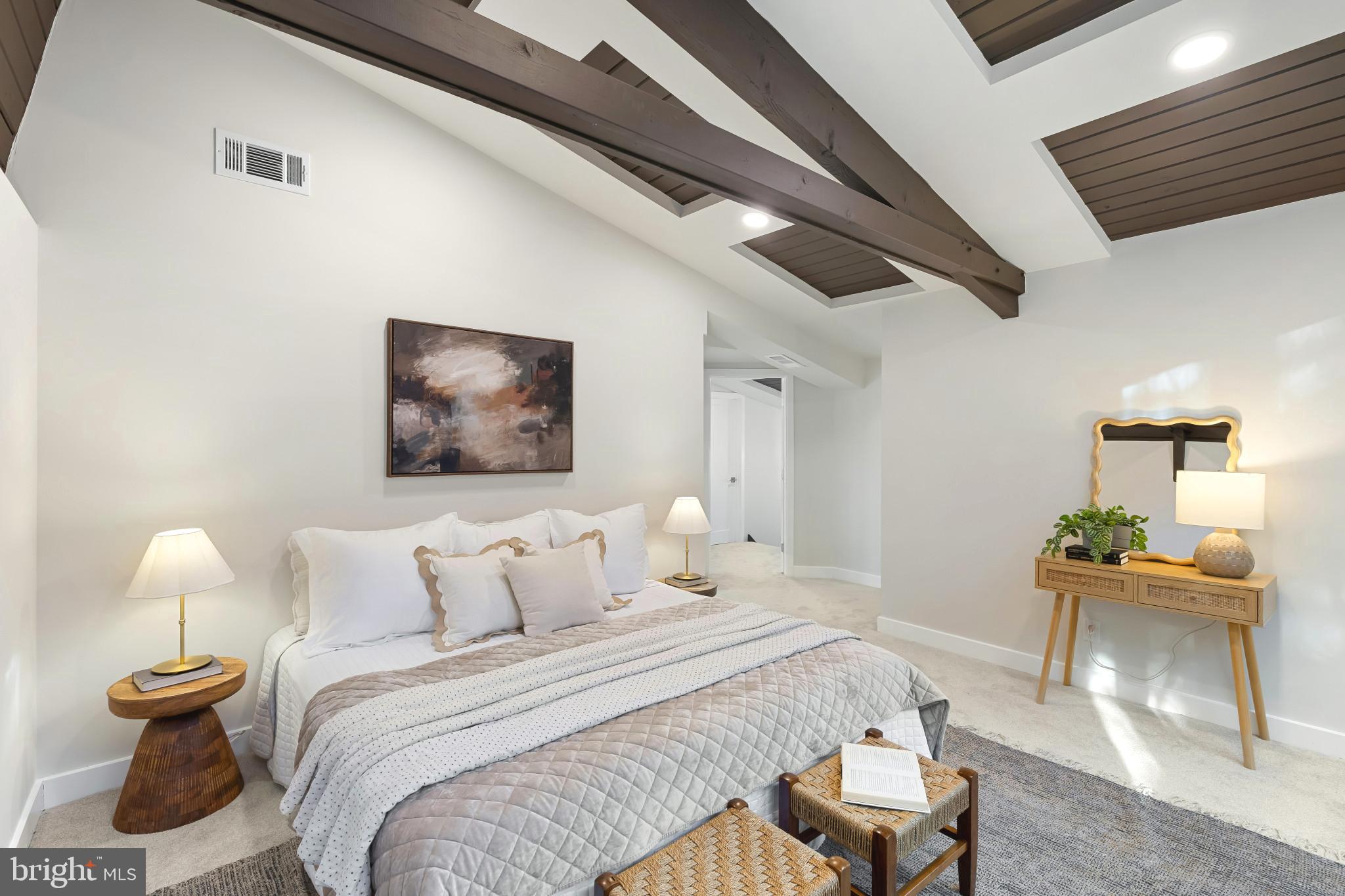 LONGMEADOW AT GARRISON - Residential