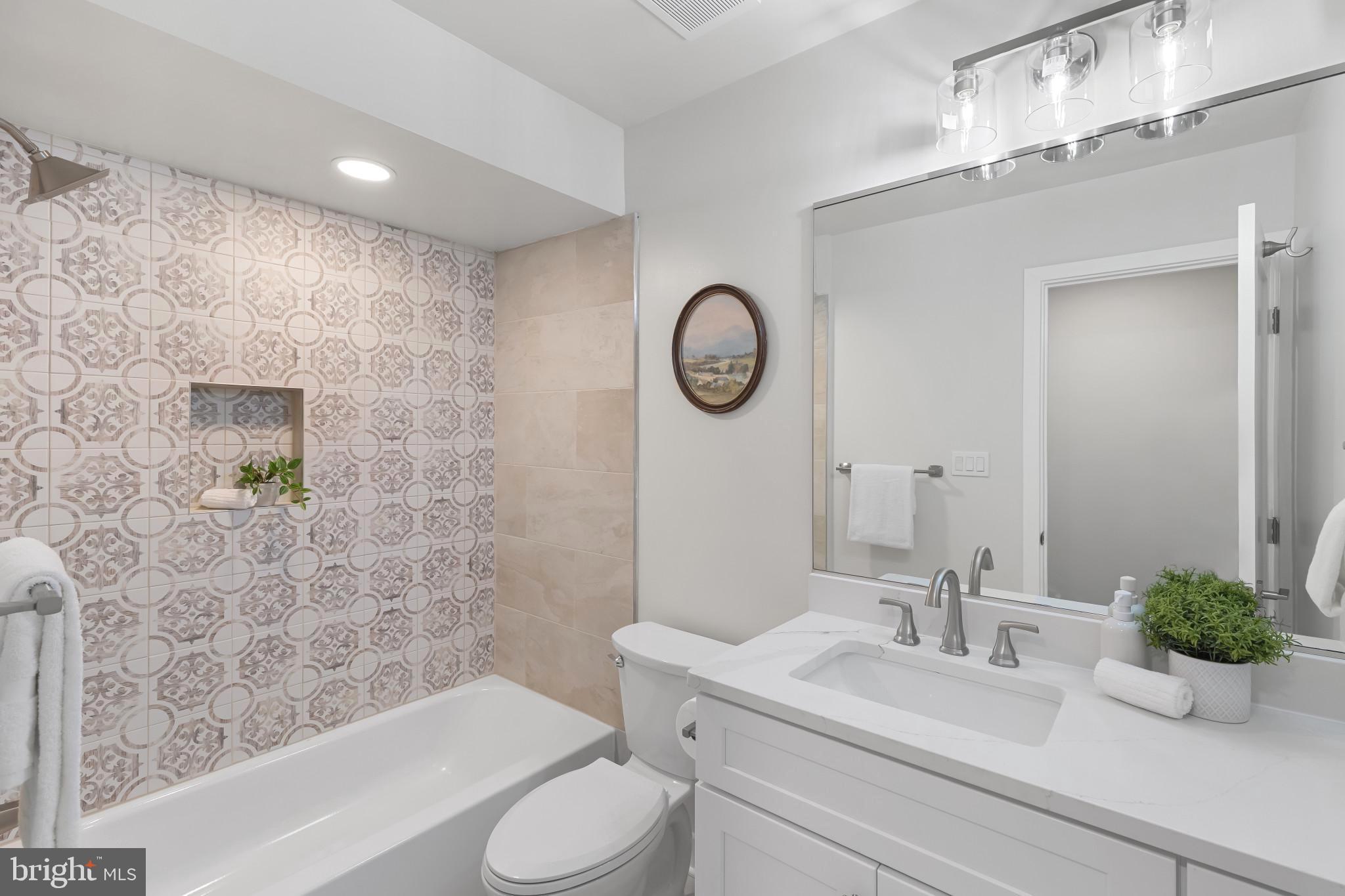 LONGMEADOW AT GARRISON - Residential