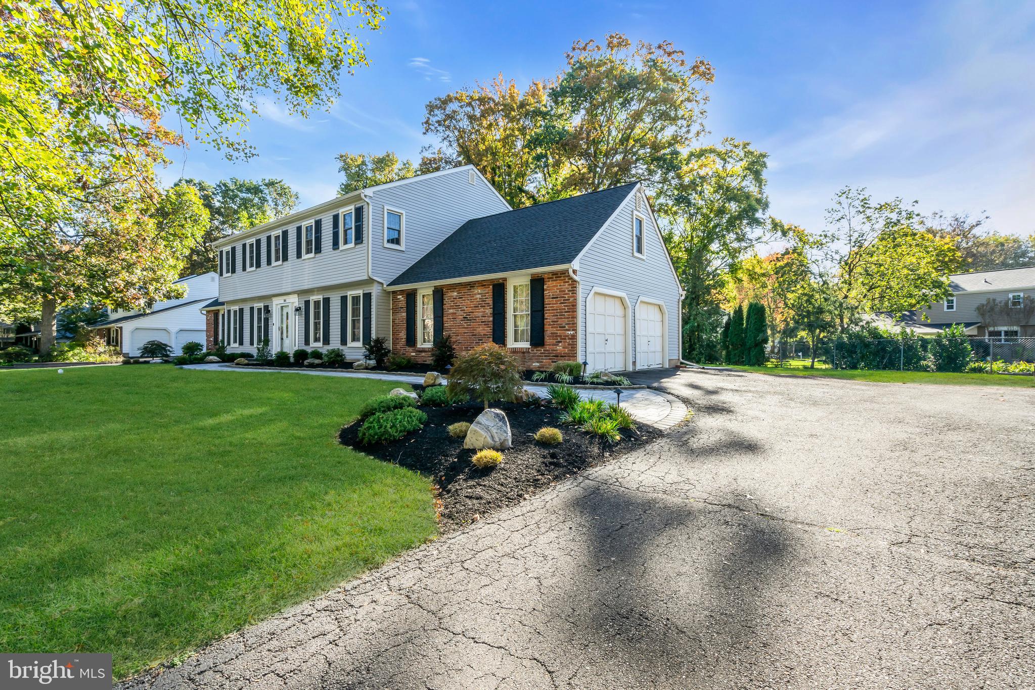 581 NOTTINGHAM DRIVE