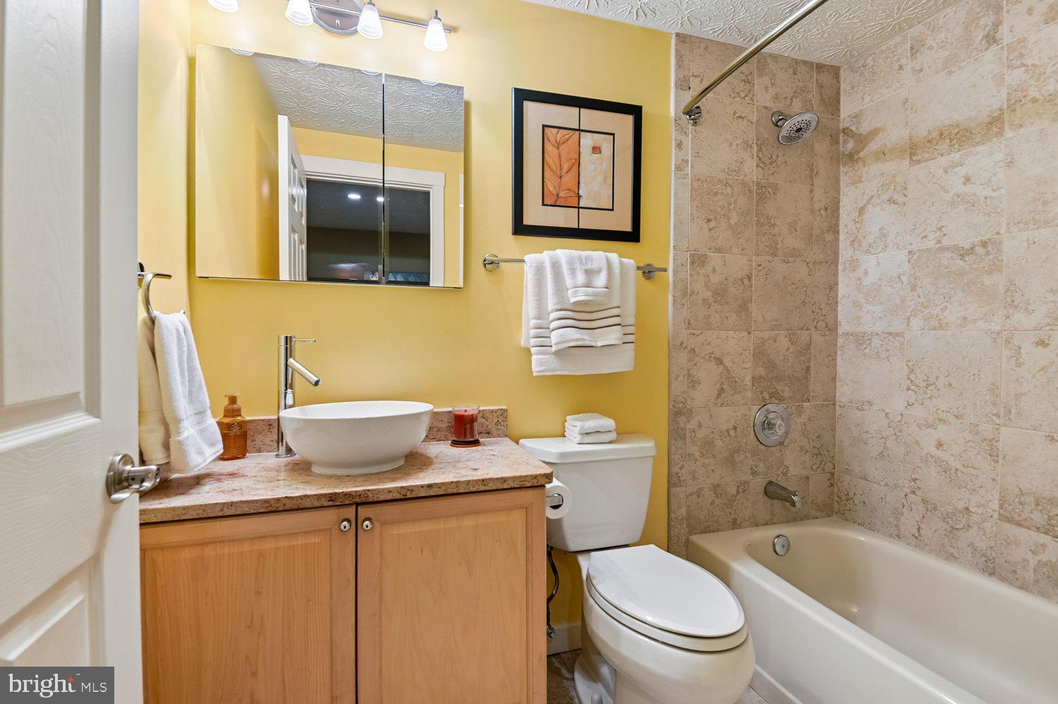OAKMONT - Residential