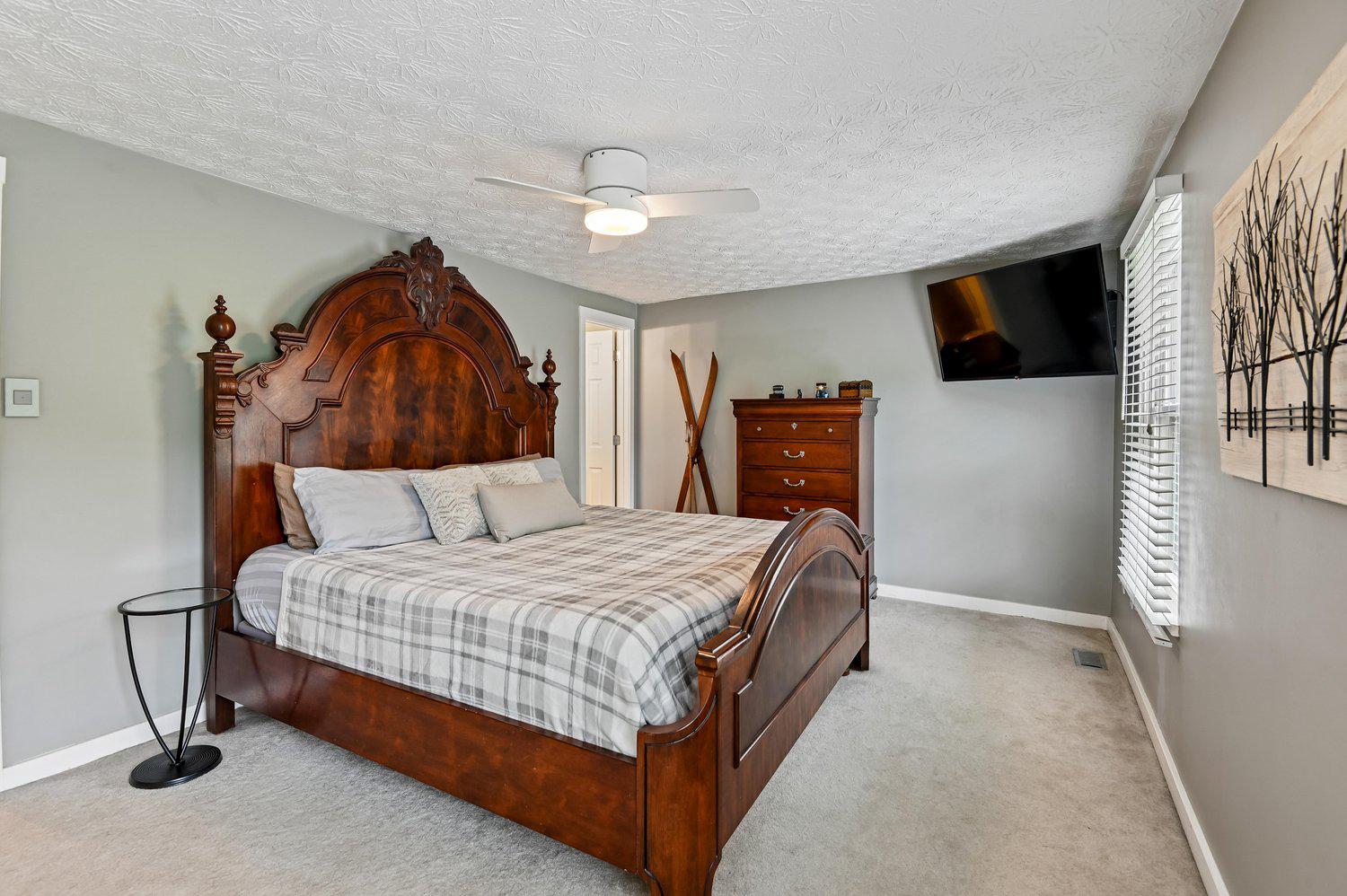 OAKMONT - Residential
