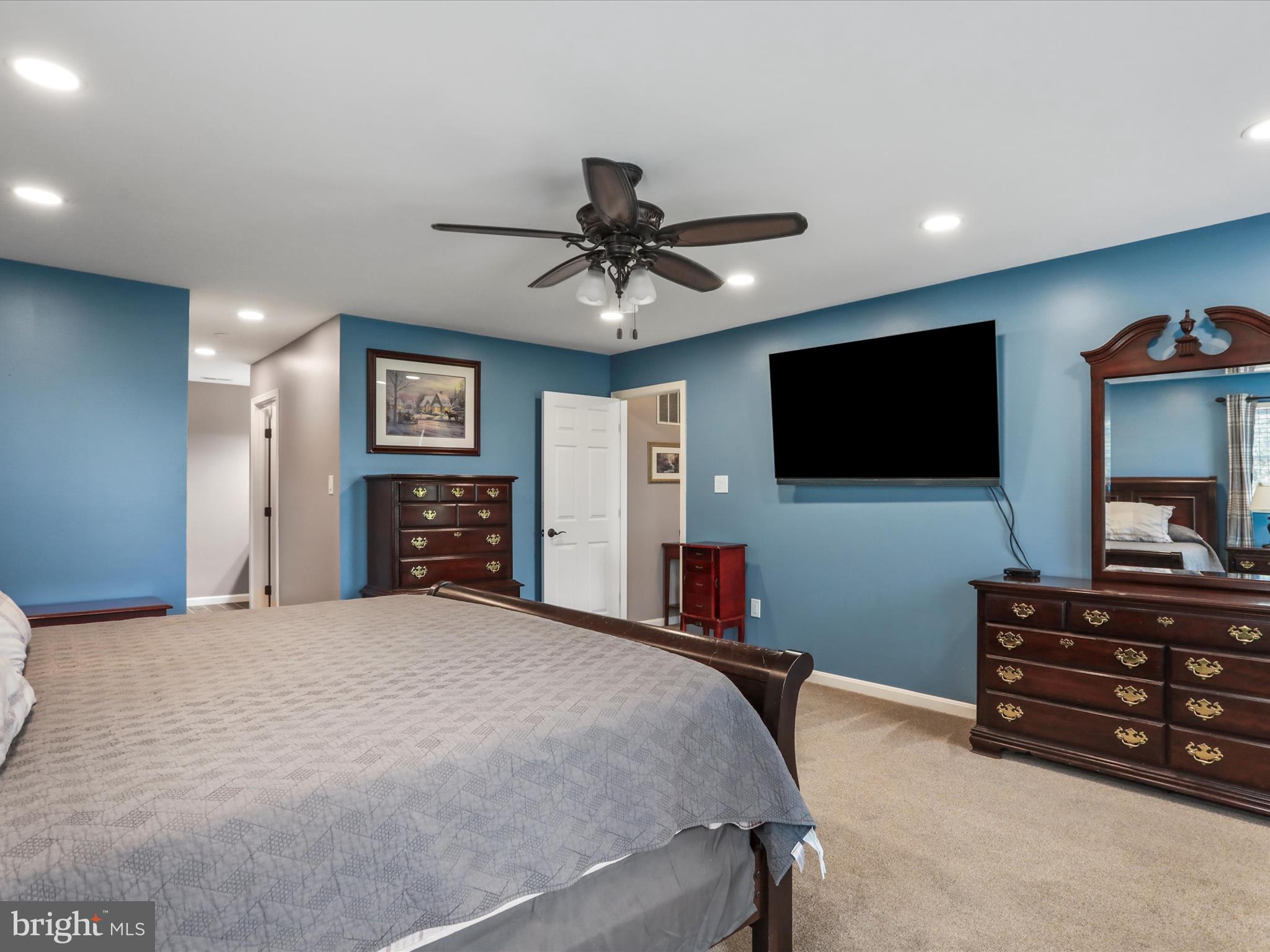 PROMISE LAND - Residential