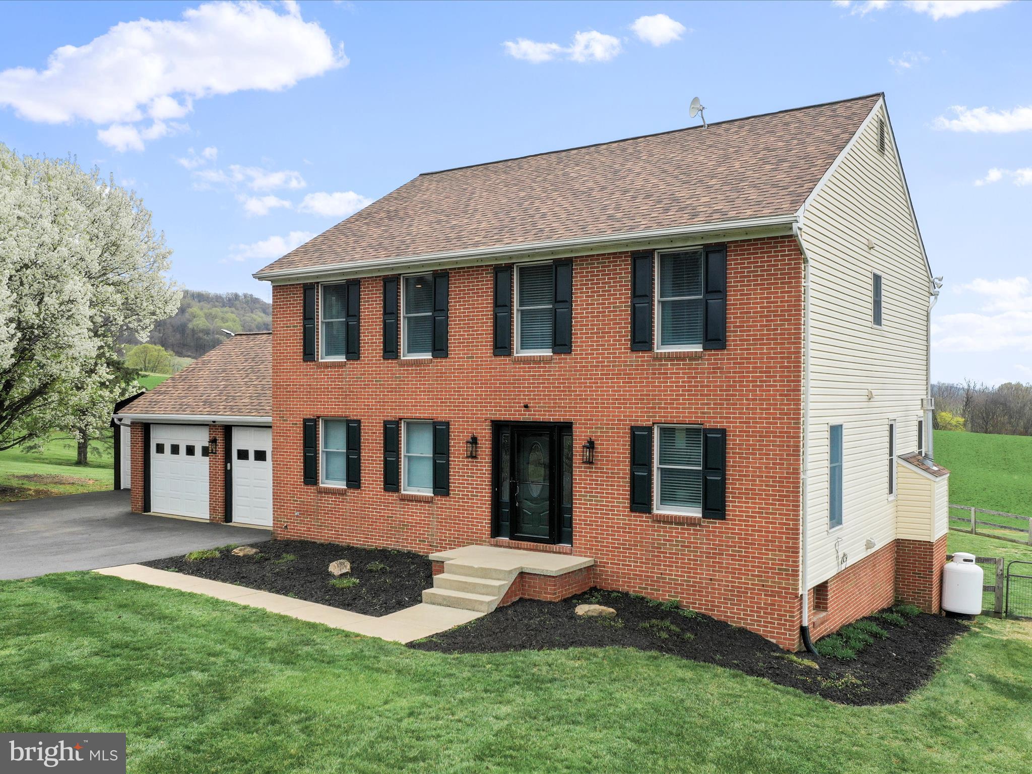 PROMISE LAND - Residential