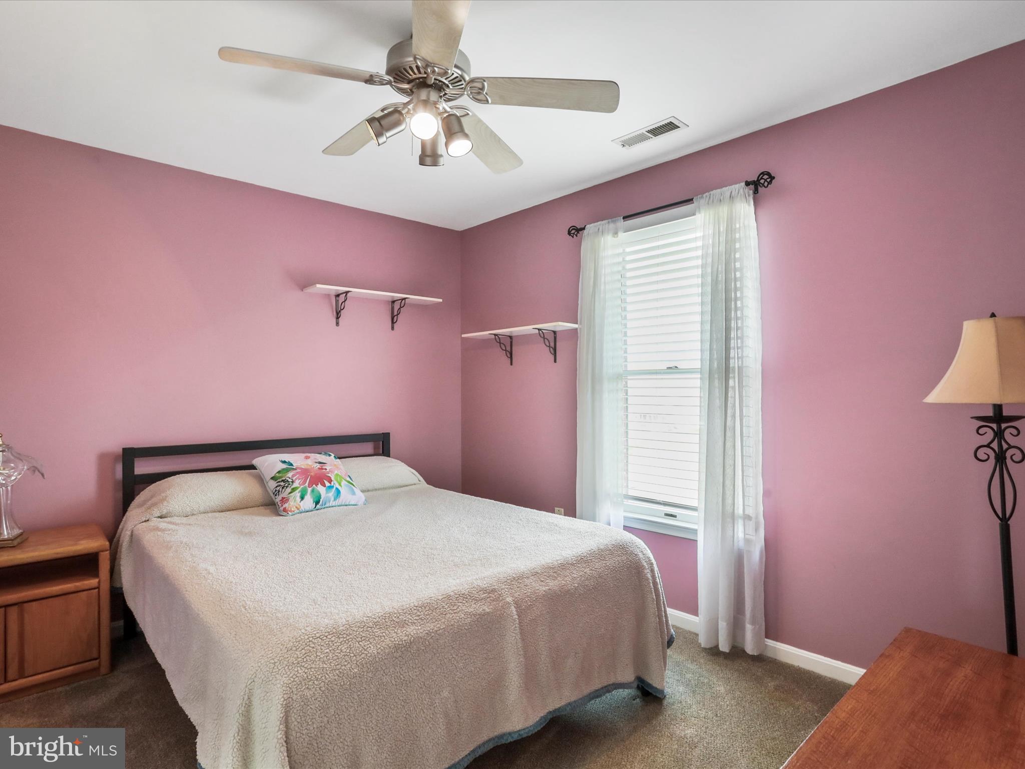 PROMISE LAND - Residential