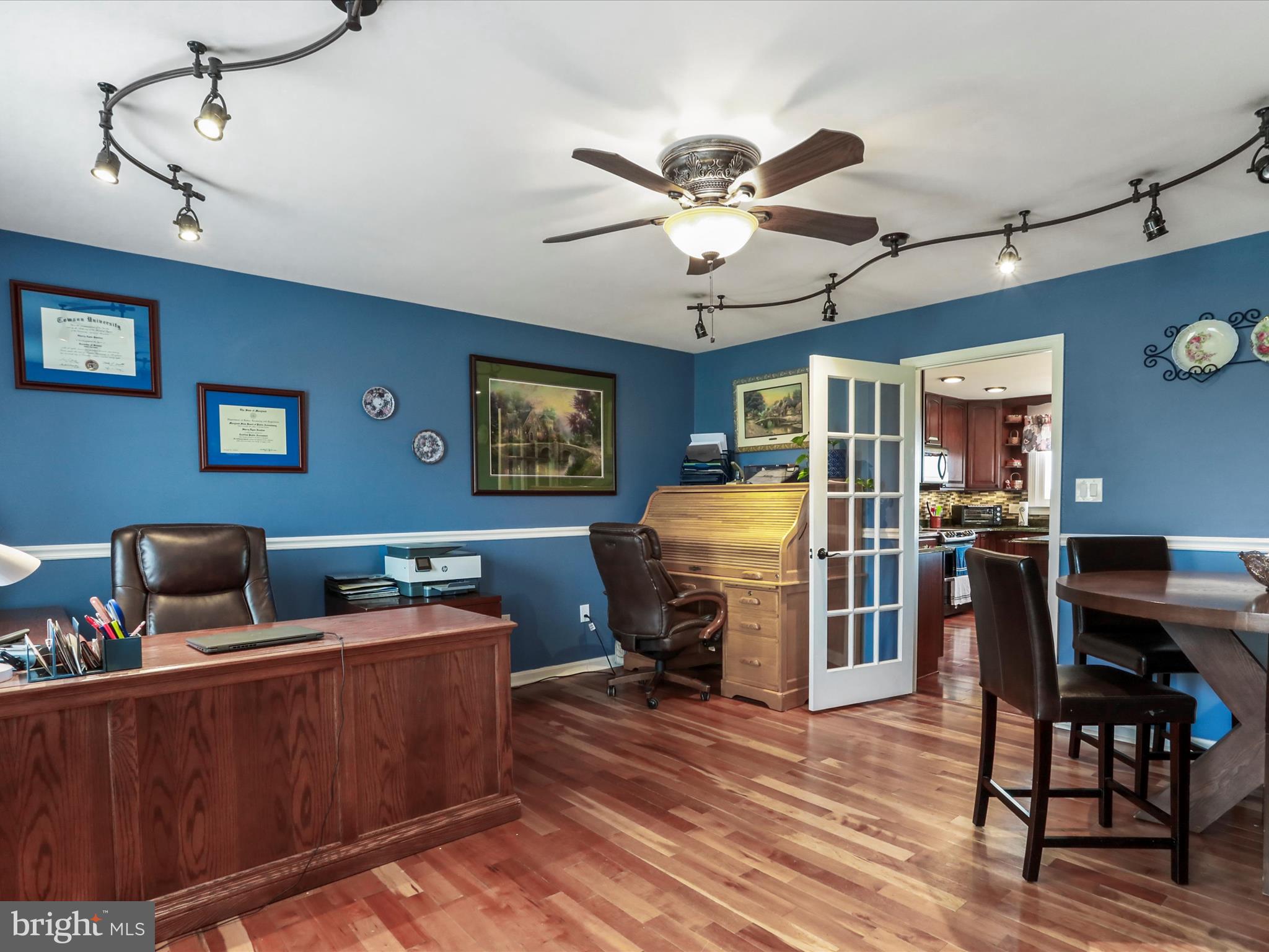 PROMISE LAND - Residential