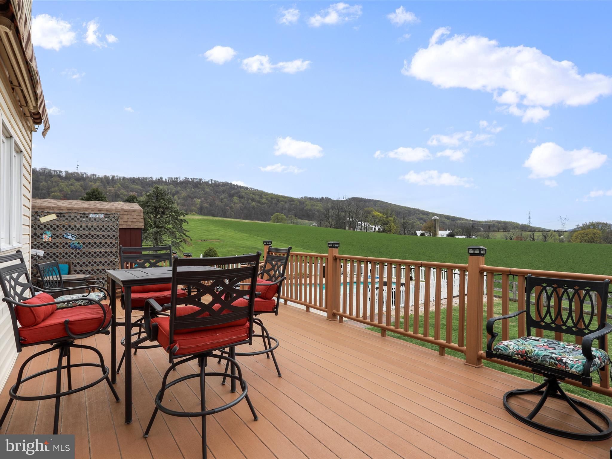 PROMISE LAND - Residential