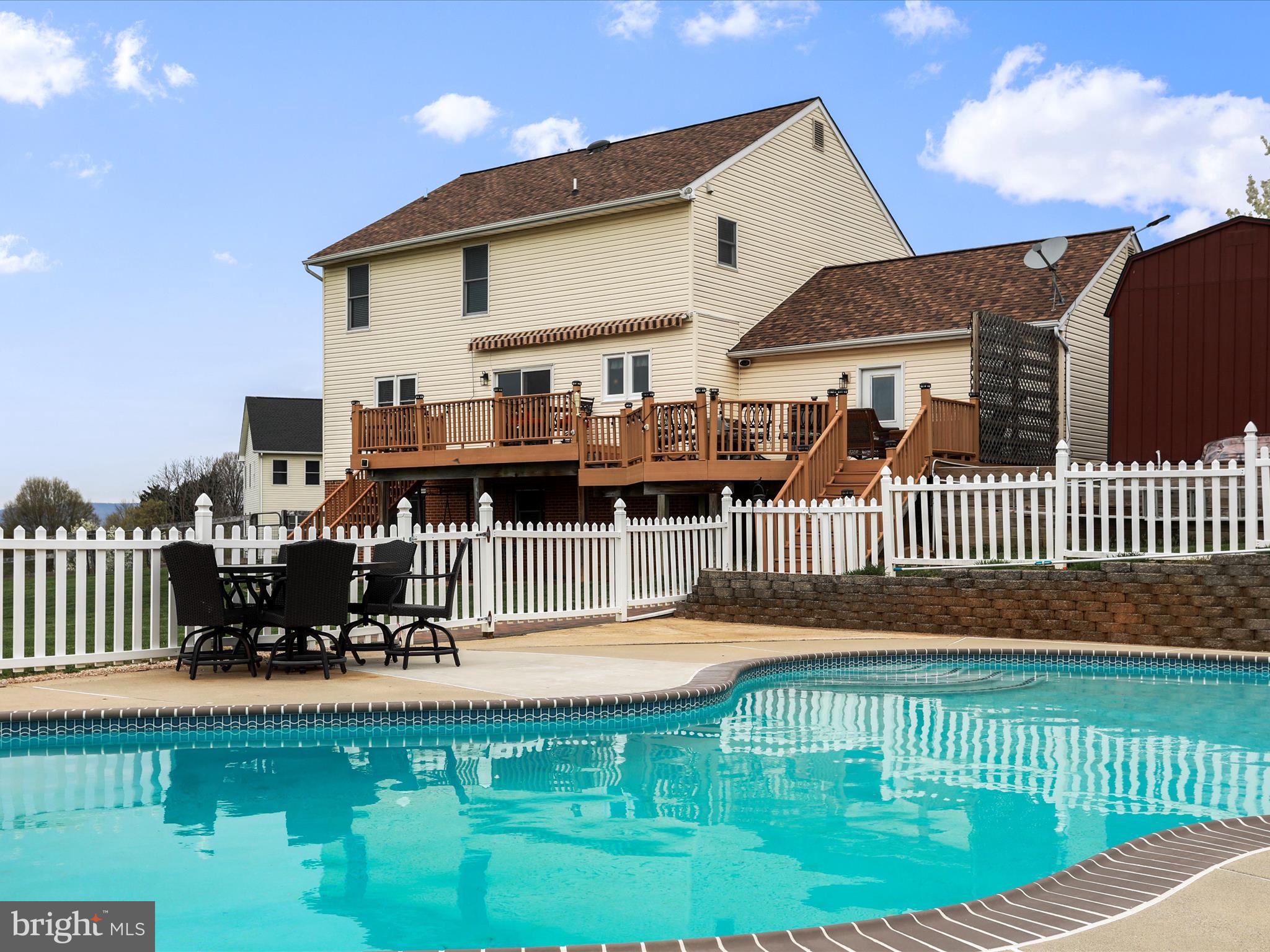 PROMISE LAND - Residential