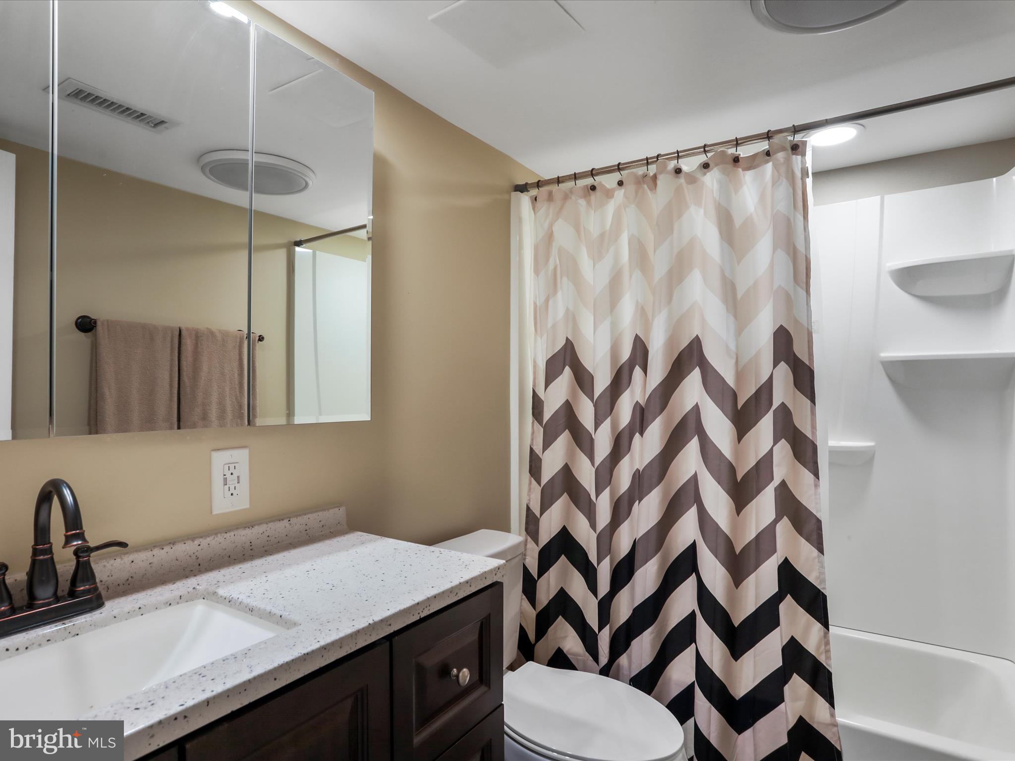 PROMISE LAND - Residential