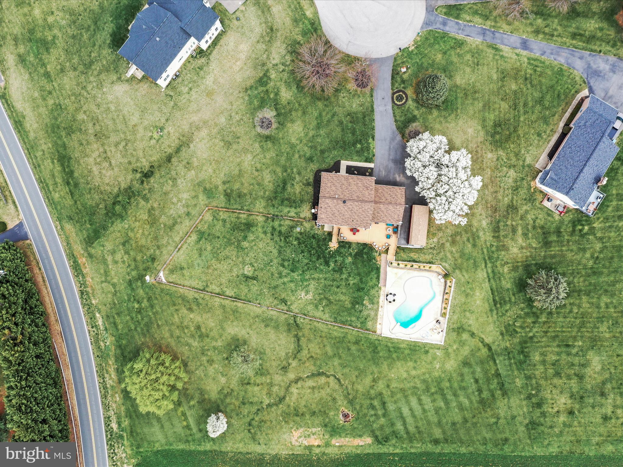 PROMISE LAND - Residential