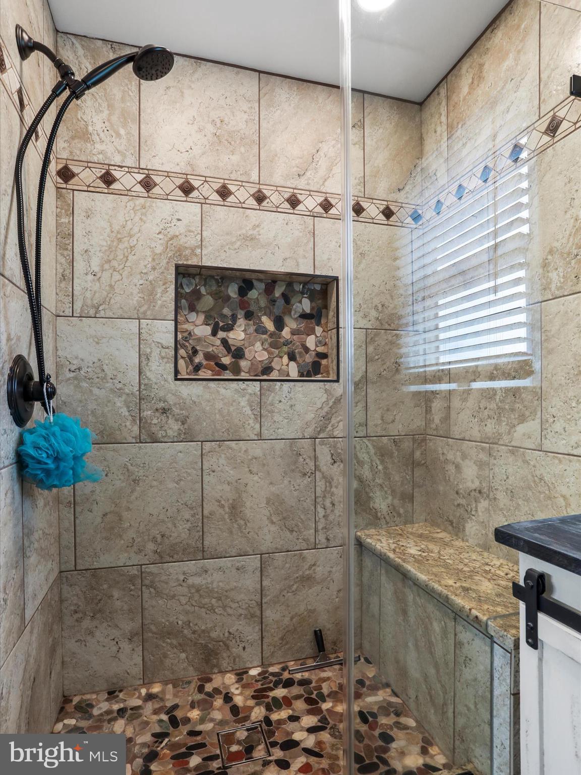 PROMISE LAND - Residential