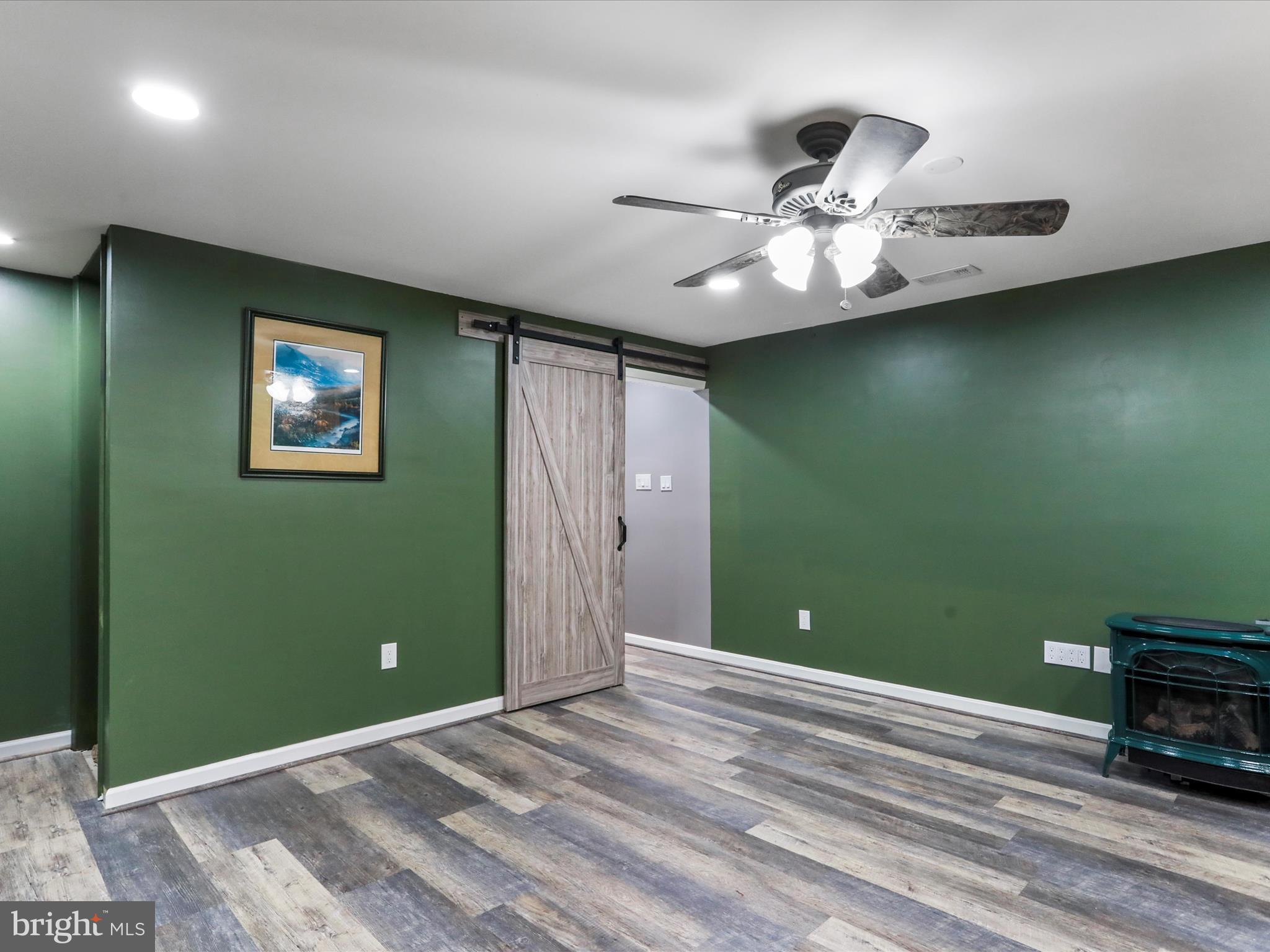 PROMISE LAND - Residential