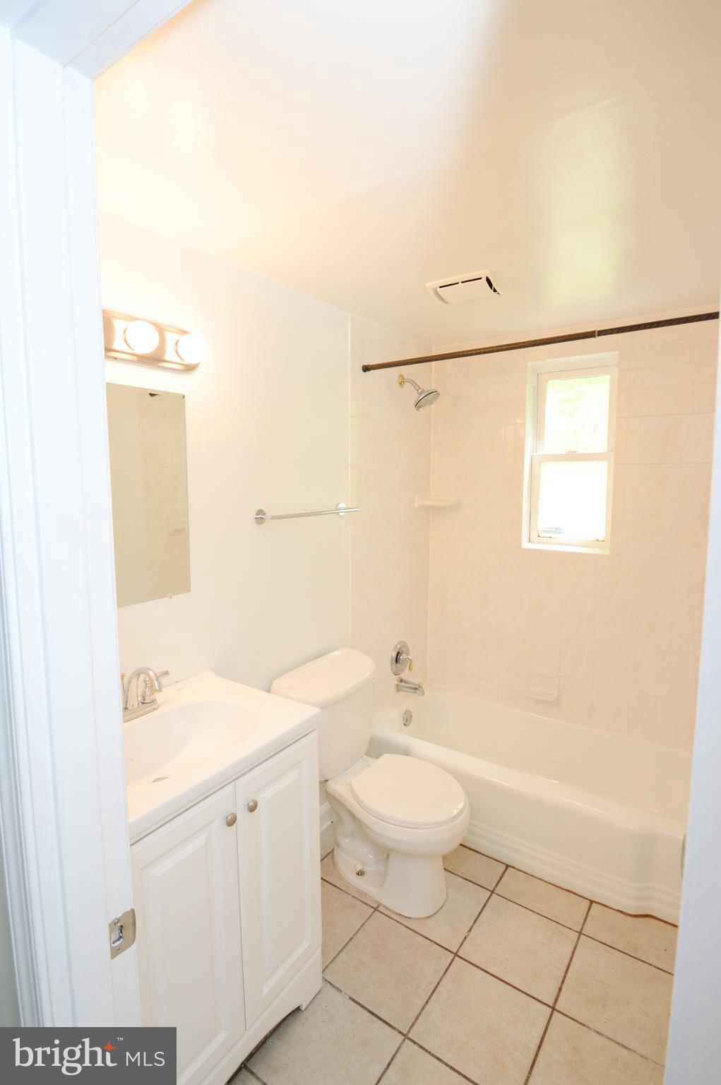 MT VERNON TERRACE - Residential Lease