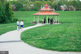 VILLAGE OF OWEN BROWN - Residential Lease