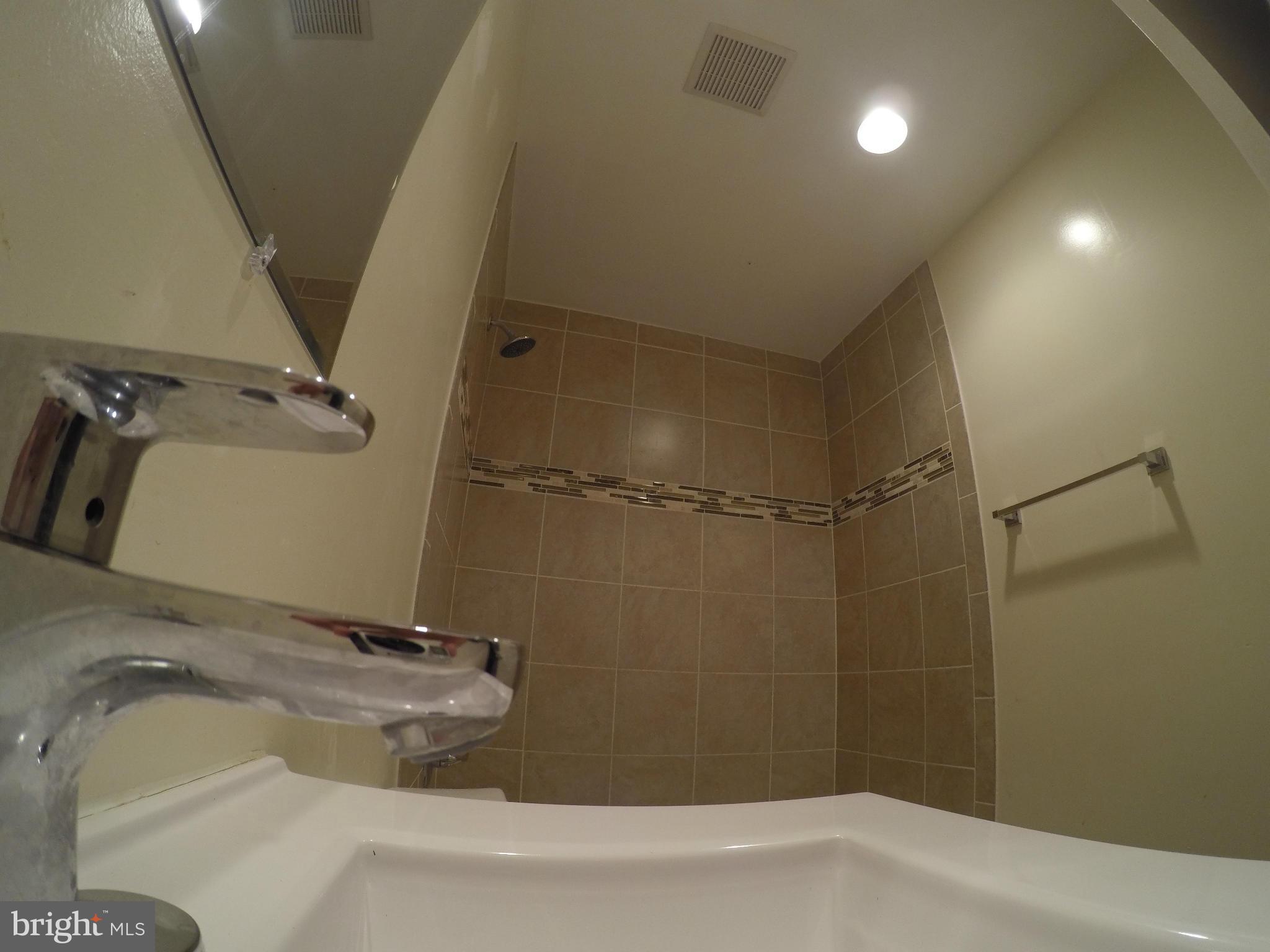 VILLAGE OF OWEN BROWN - Residential Lease