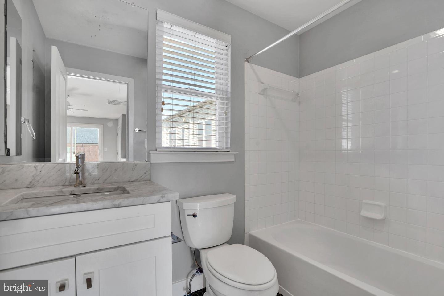 CAPITOL QUARTER - Residential Lease