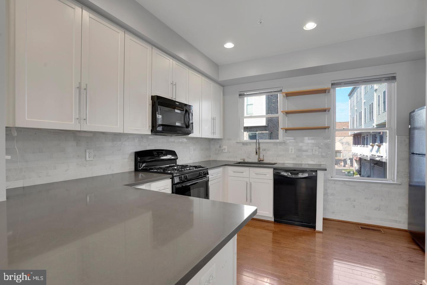 CAPITOL QUARTER - Residential Lease
