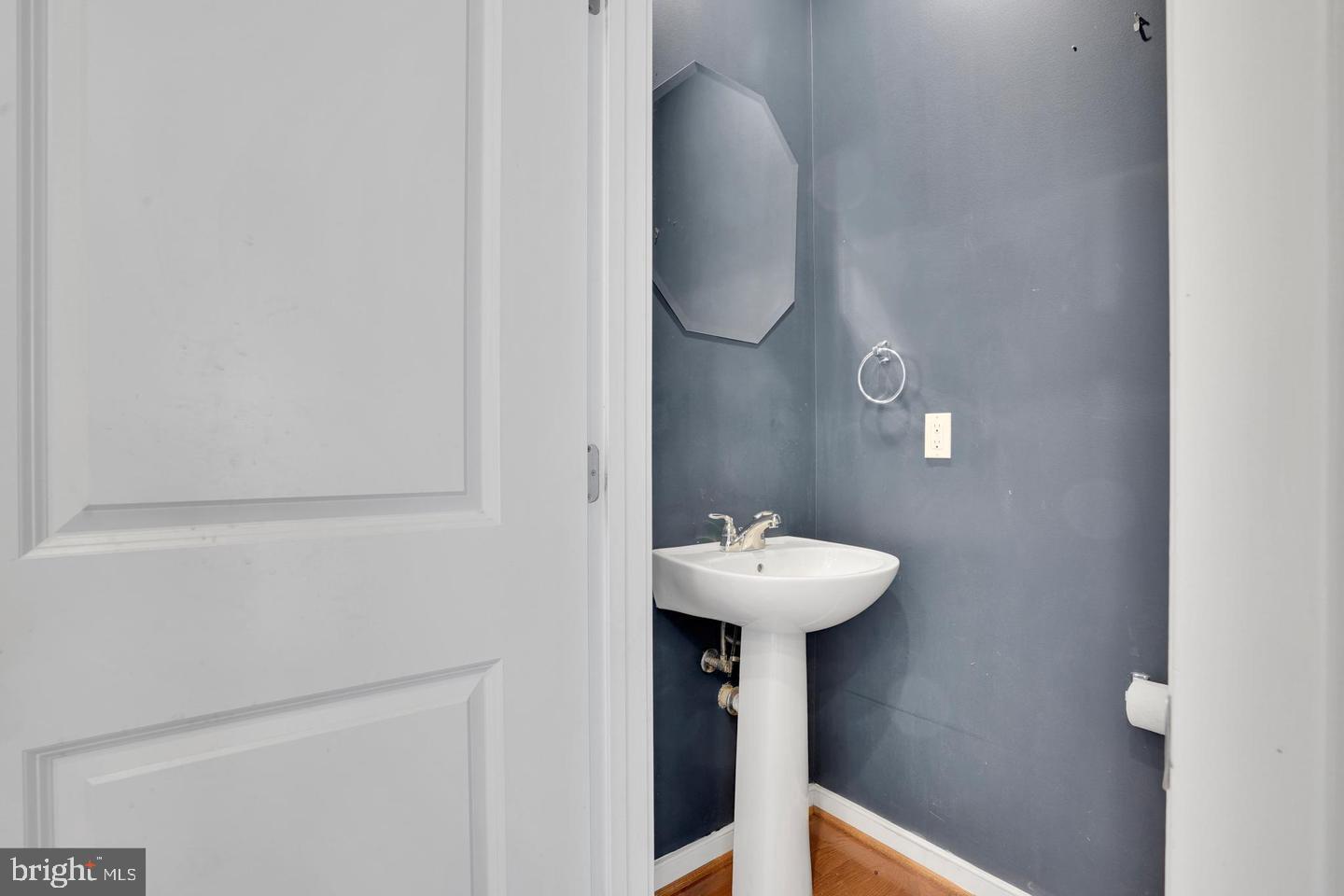 CAPITOL QUARTER - Residential Lease