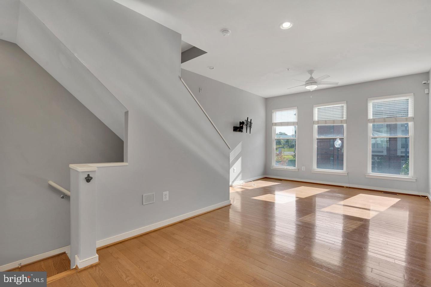 CAPITOL QUARTER - Residential Lease