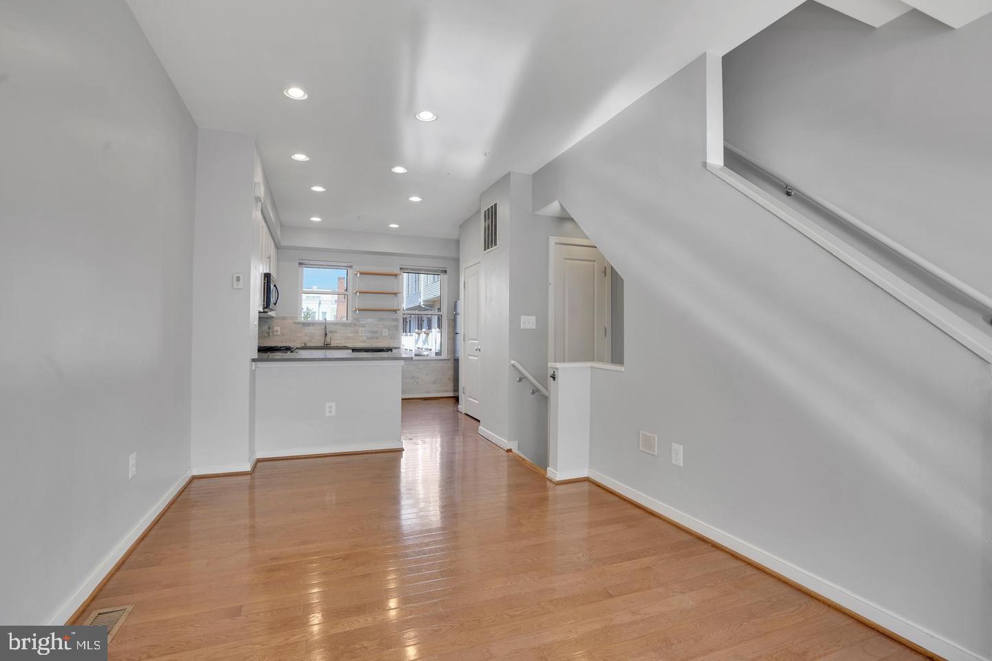 CAPITOL QUARTER - Residential Lease