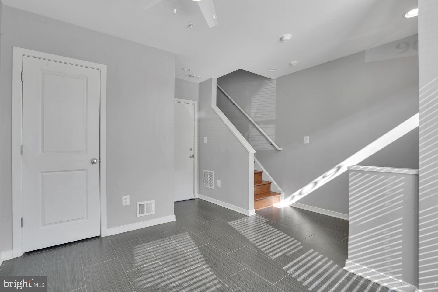 CAPITOL QUARTER - Residential Lease