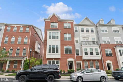 Condo For Sale - 7948 Potter Place #948-B<br/> ELKRIDGE, MD 21075