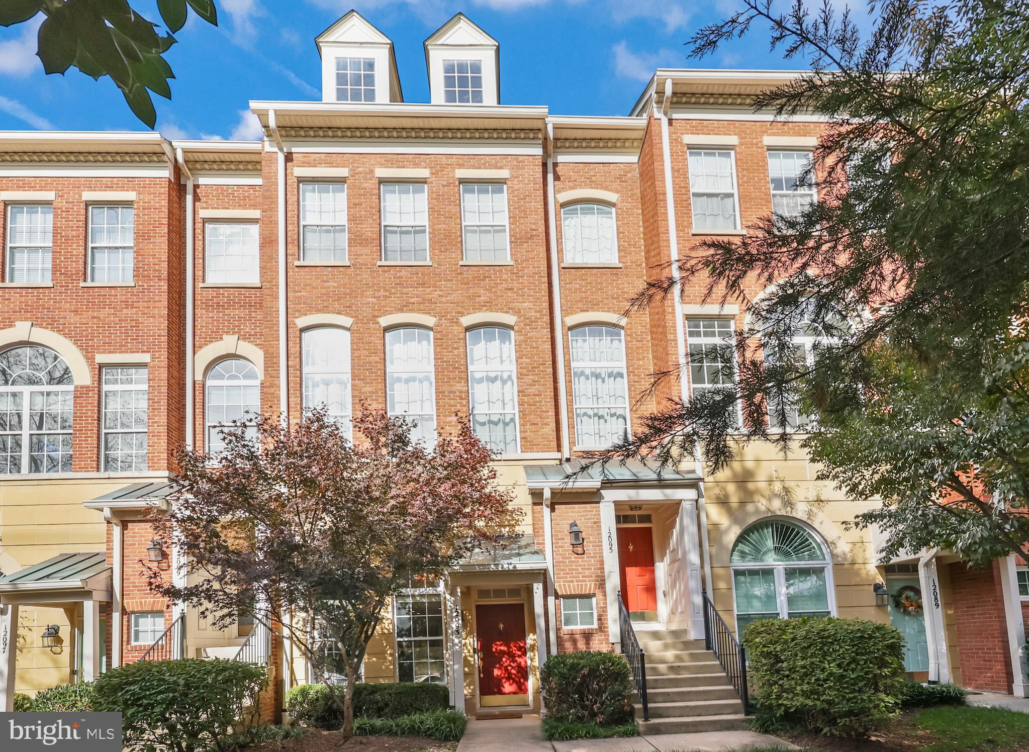 LINCOLN PARK - Residential