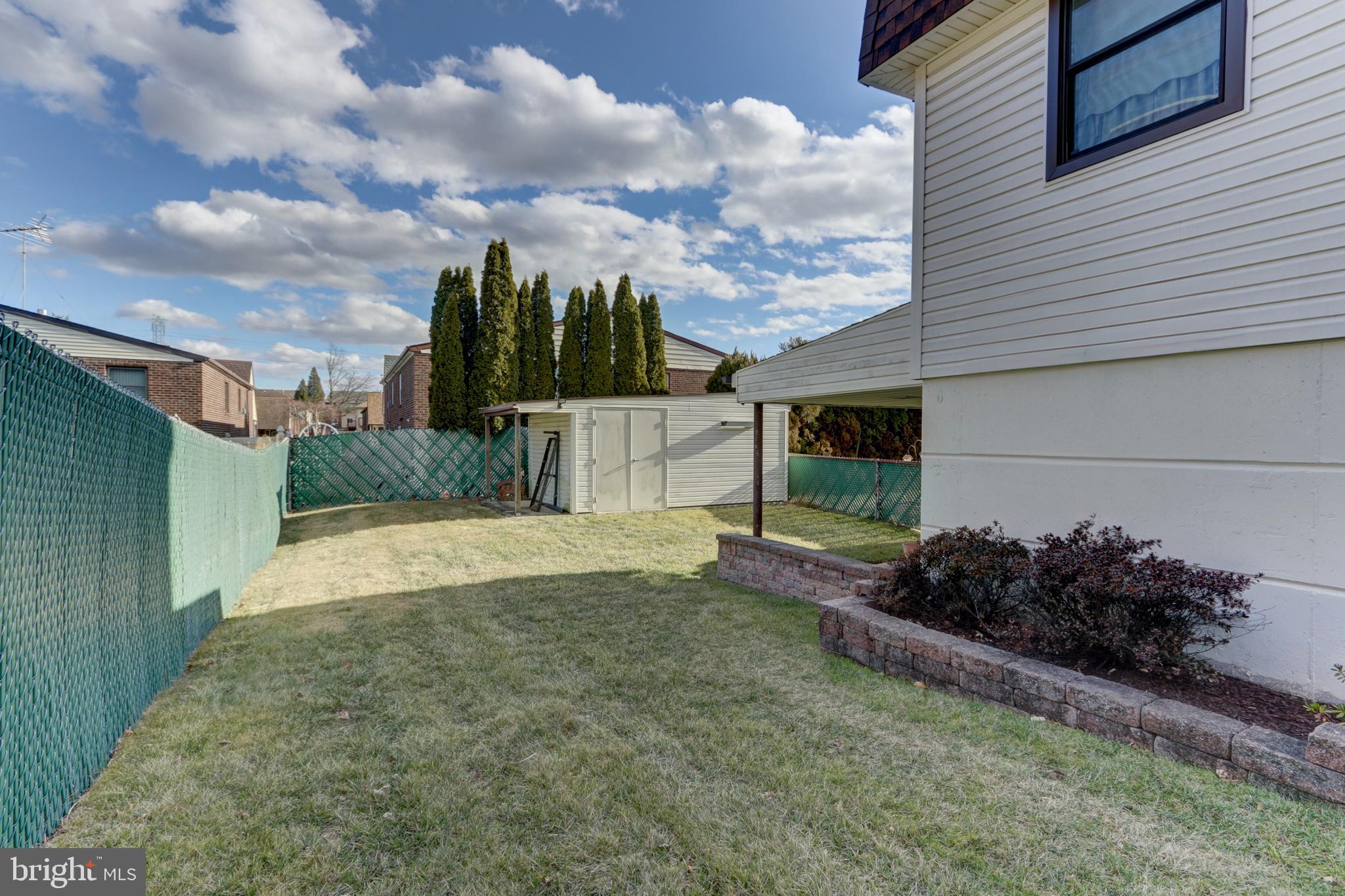 SOMERTON - Residential