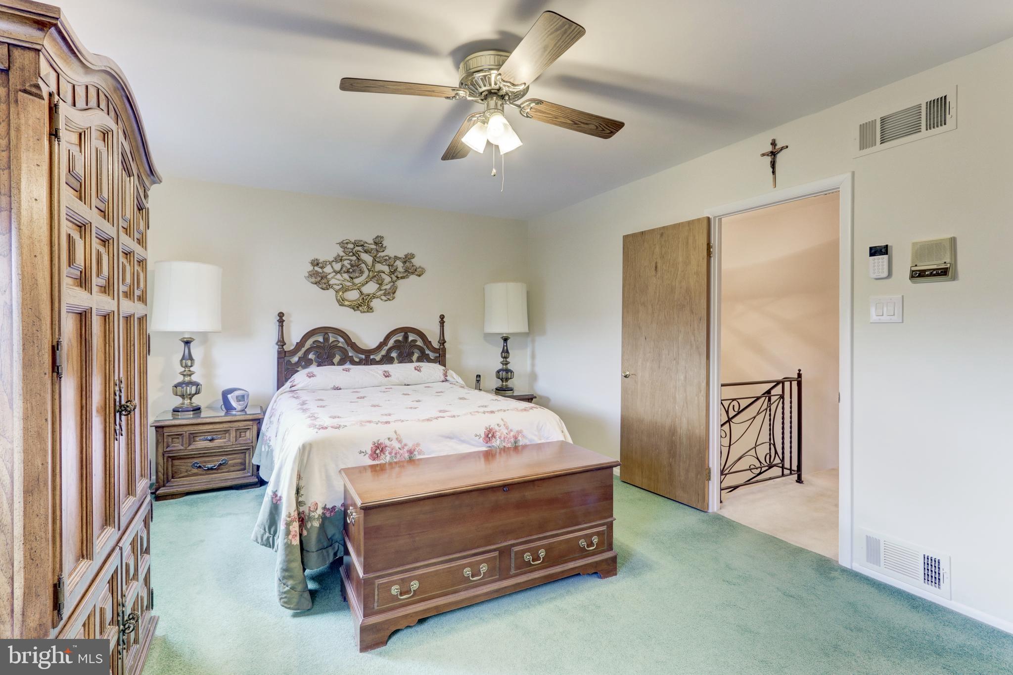 SOMERTON - Residential