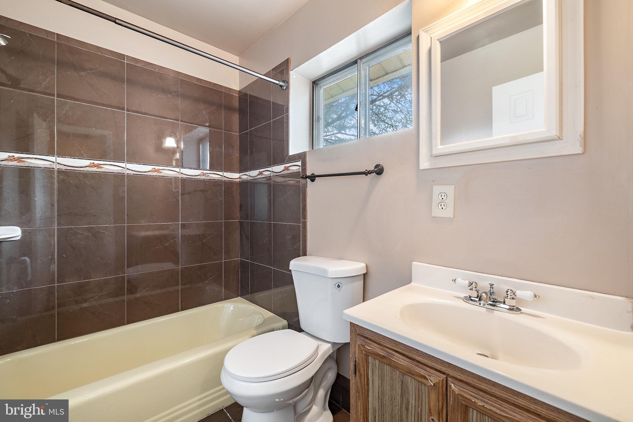 KINGSWOOD - Residential